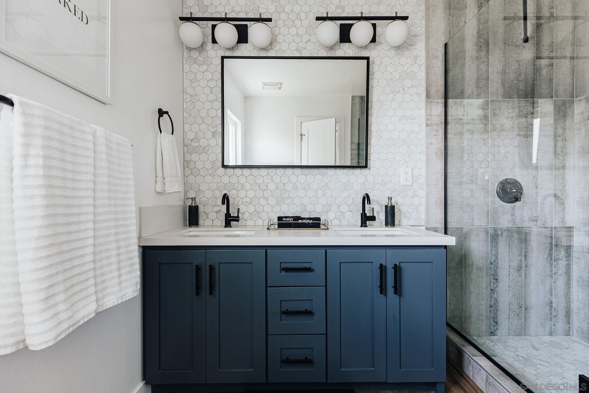 Detail Gallery Image 31 of 73 For 3805  Atascadero Dr, San Diego,  CA 92107 - 3 Beds | 2 Baths