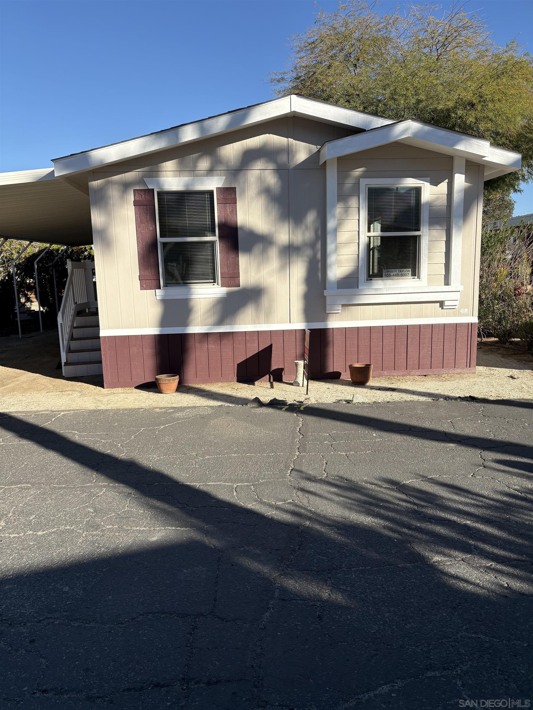 Front Image Thumbnail for SD260002189