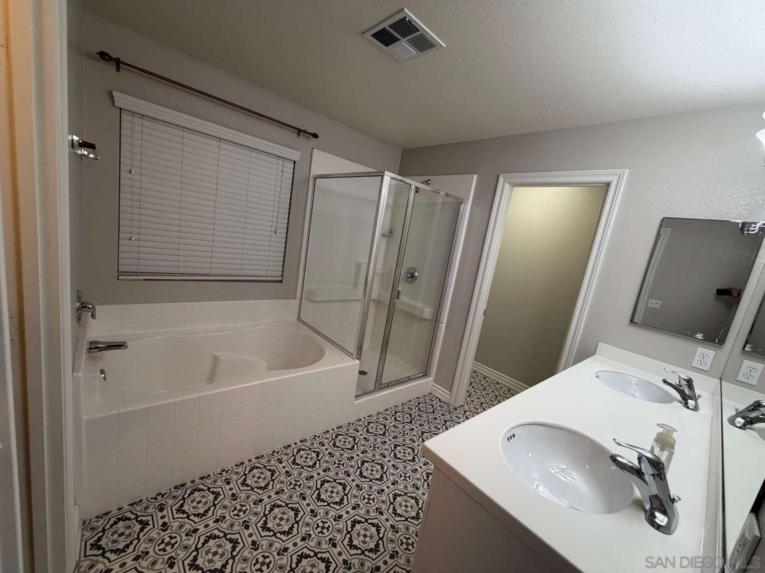 Detail Gallery Image 14 of 20 For 8874  Tamarisk Ave, Hesperia,  CA 92344 - 4 Beds | 2 Baths