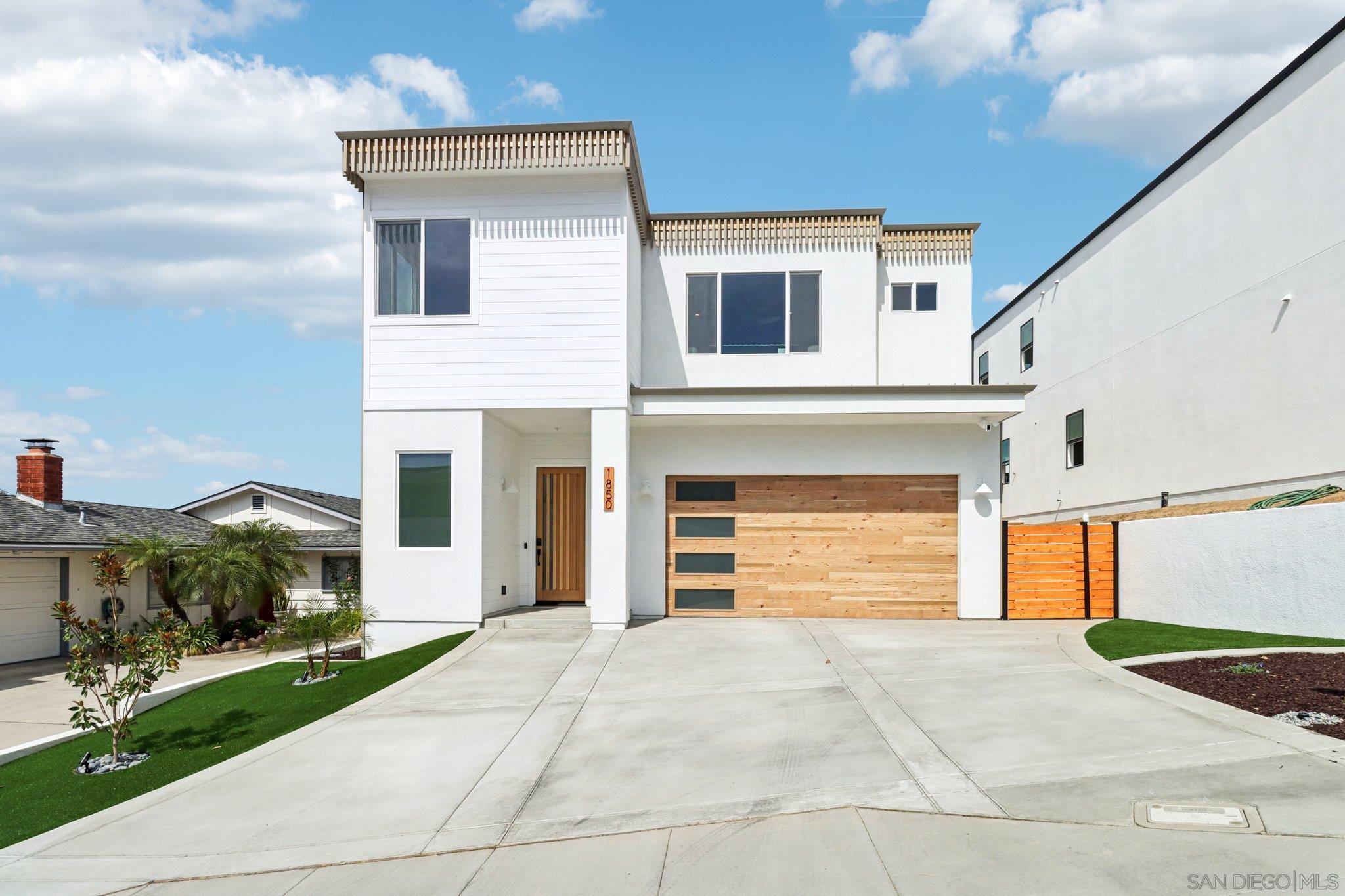 Front Image Thumbnail for SD260002192