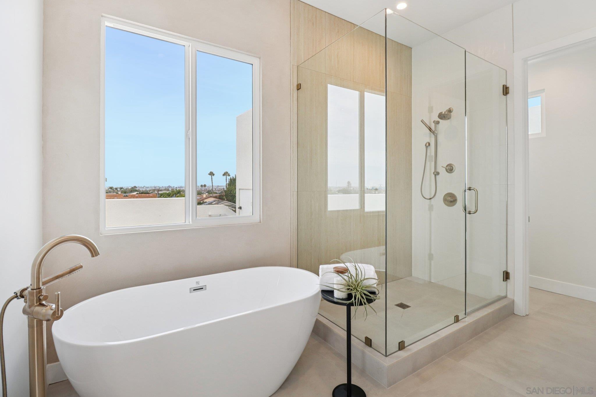 Detail Gallery Image 29 of 75 For 1850  Illion St, San Diego,  CA 92110 - 4 Beds | 3/1 Baths