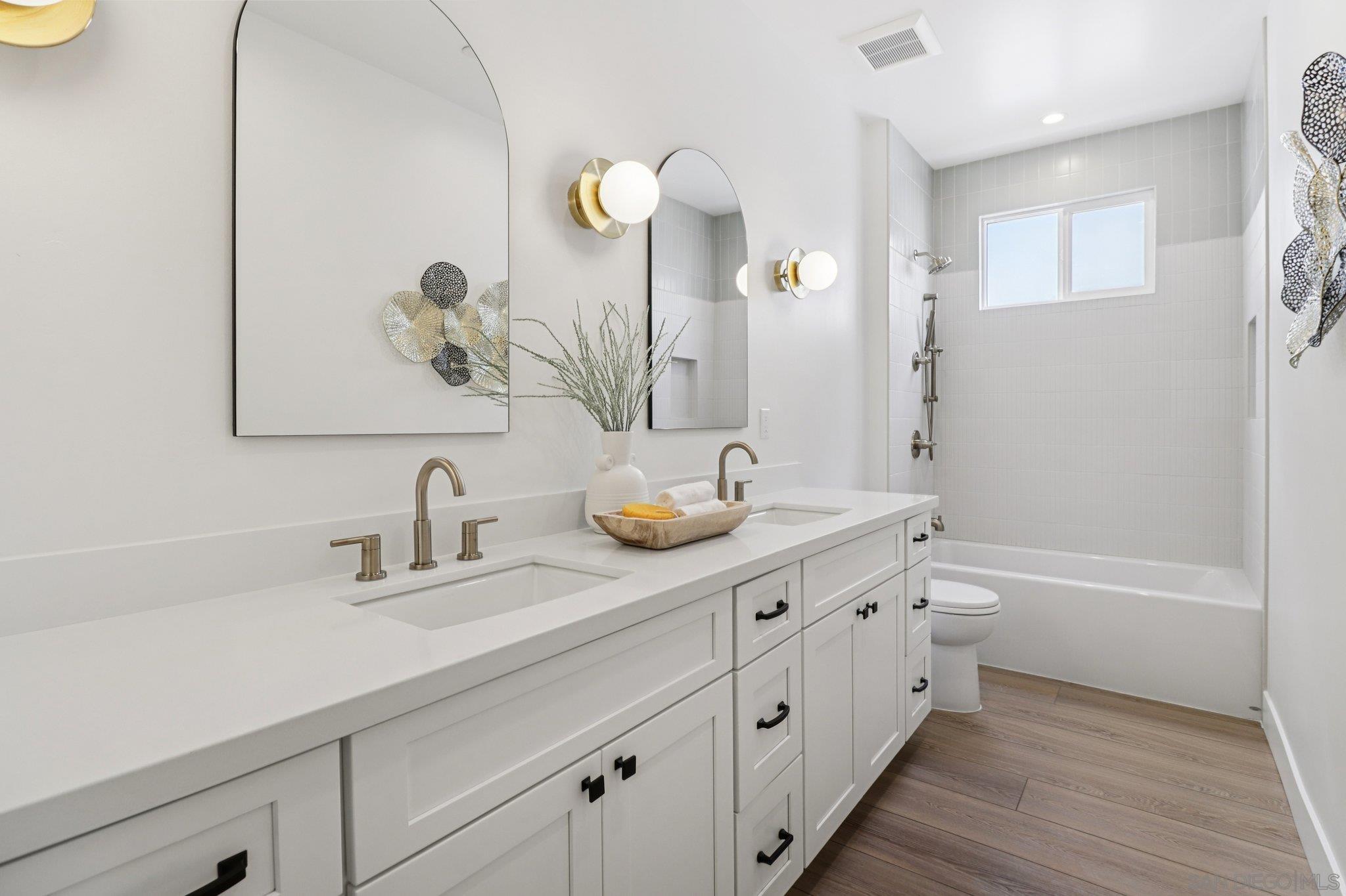 Detail Gallery Image 43 of 75 For 1850  Illion St, San Diego,  CA 92110 - 4 Beds | 3/1 Baths