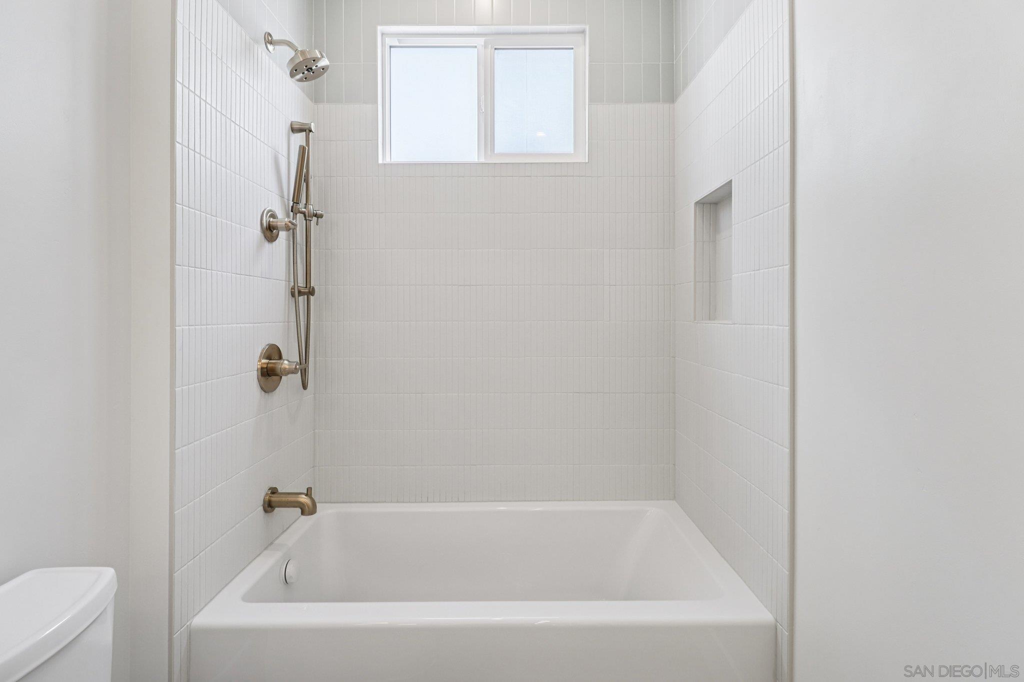 Detail Gallery Image 45 of 75 For 1850  Illion St, San Diego,  CA 92110 - 4 Beds | 3/1 Baths