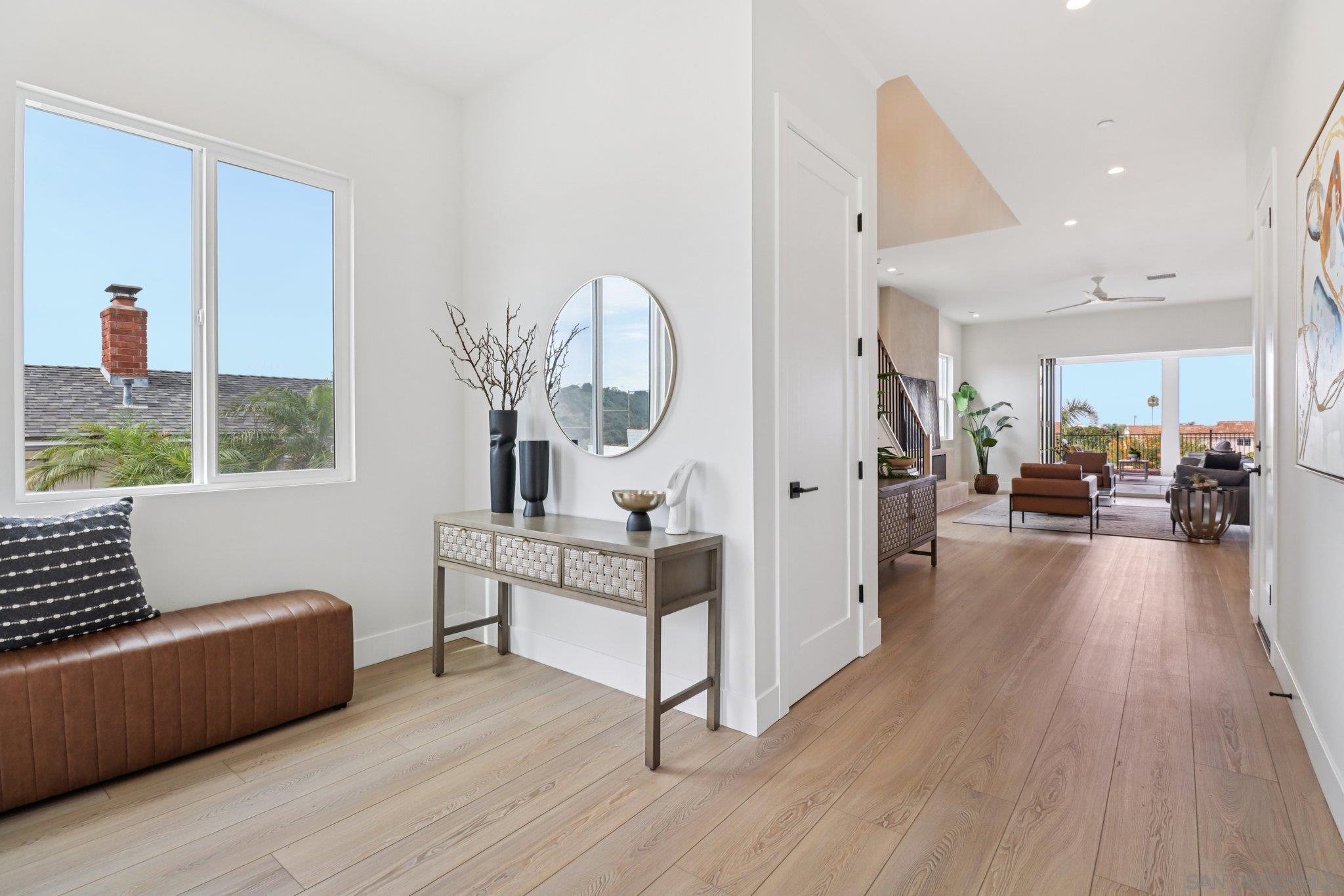 Detail Gallery Image 6 of 75 For 1850  Illion St, San Diego,  CA 92110 - 4 Beds | 3/1 Baths