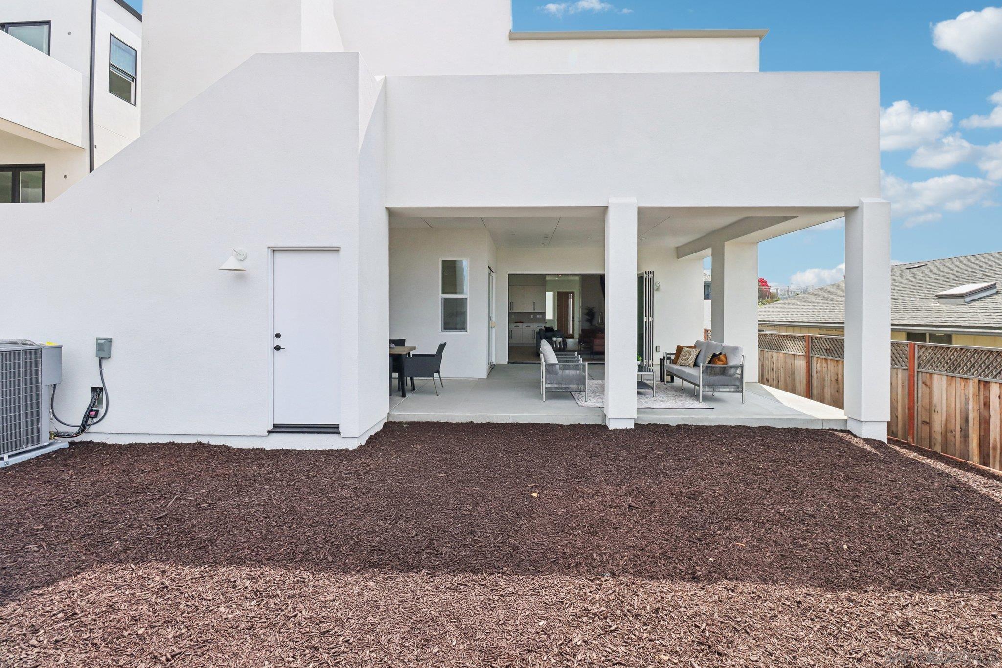 Detail Gallery Image 69 of 75 For 1850  Illion St, San Diego,  CA 92110 - 4 Beds | 3/1 Baths