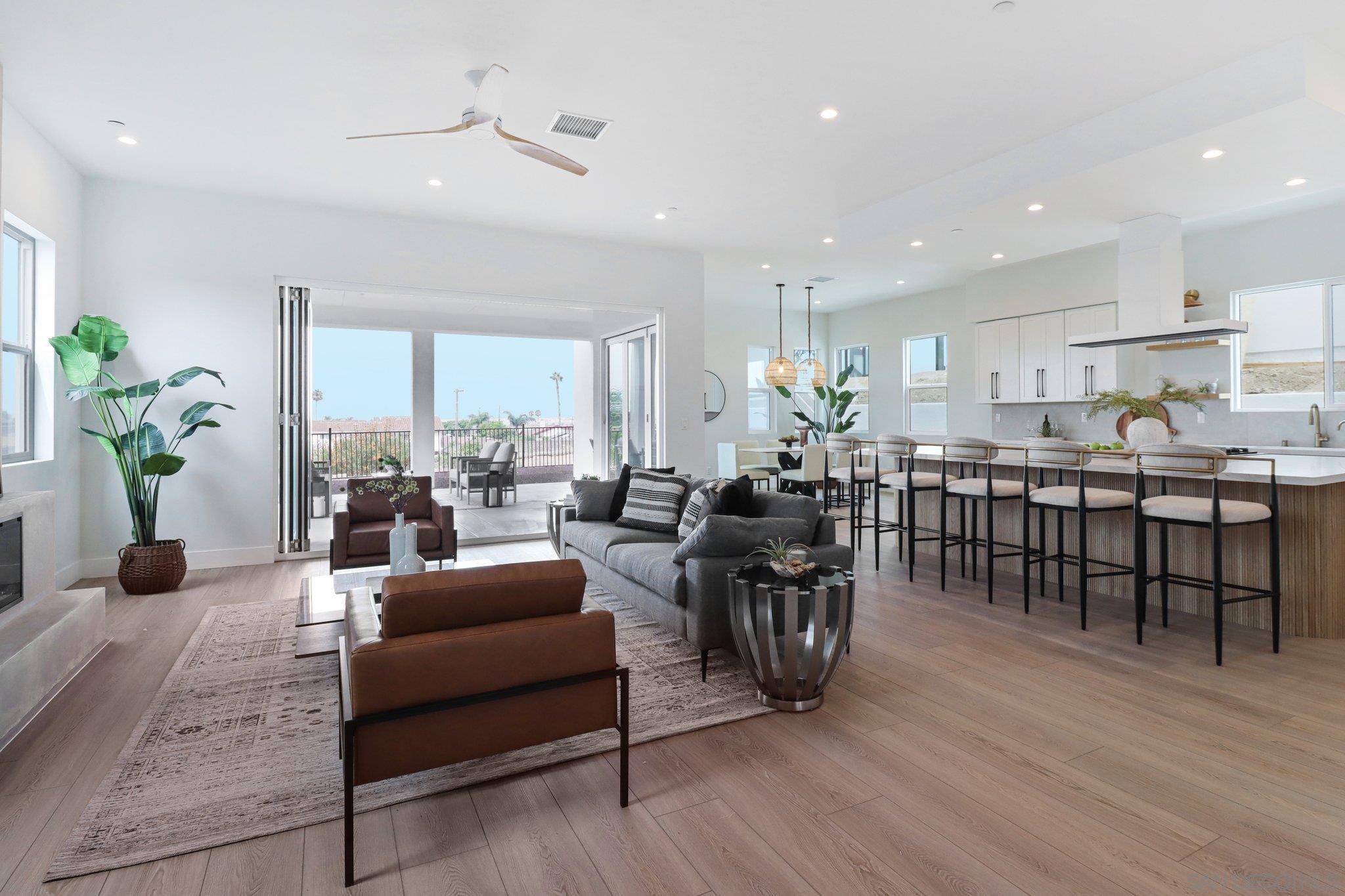 Detail Gallery Image 9 of 75 For 1850  Illion St, San Diego,  CA 92110 - 4 Beds | 3/1 Baths