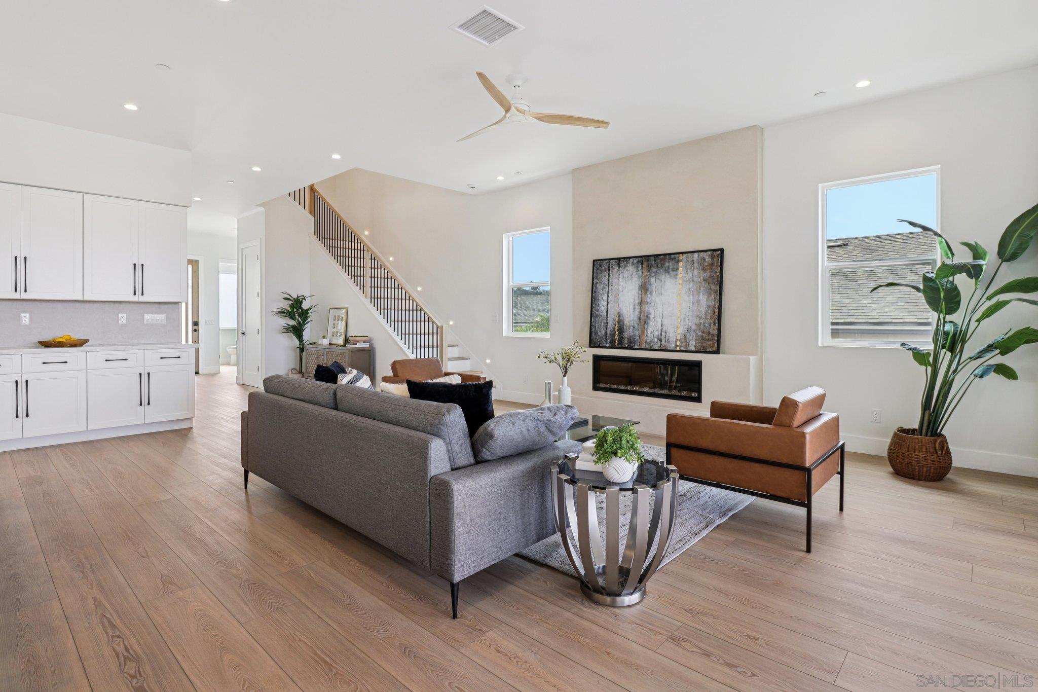 Detail Gallery Image 10 of 75 For 1850  Illion St, San Diego,  CA 92110 - 4 Beds | 3/1 Baths