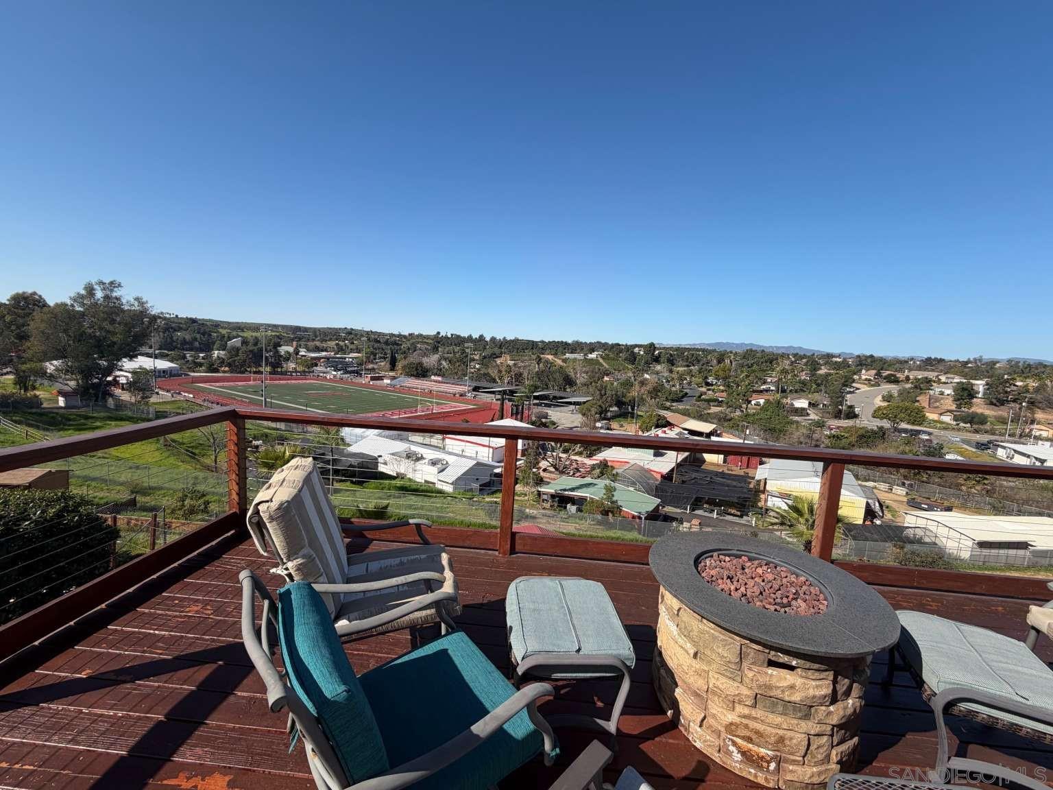 Detail Gallery Image 38 of 40 For 2327  Clearcrest Ln, Fallbrook,  CA 92028 - 5 Beds | 3/1 Baths