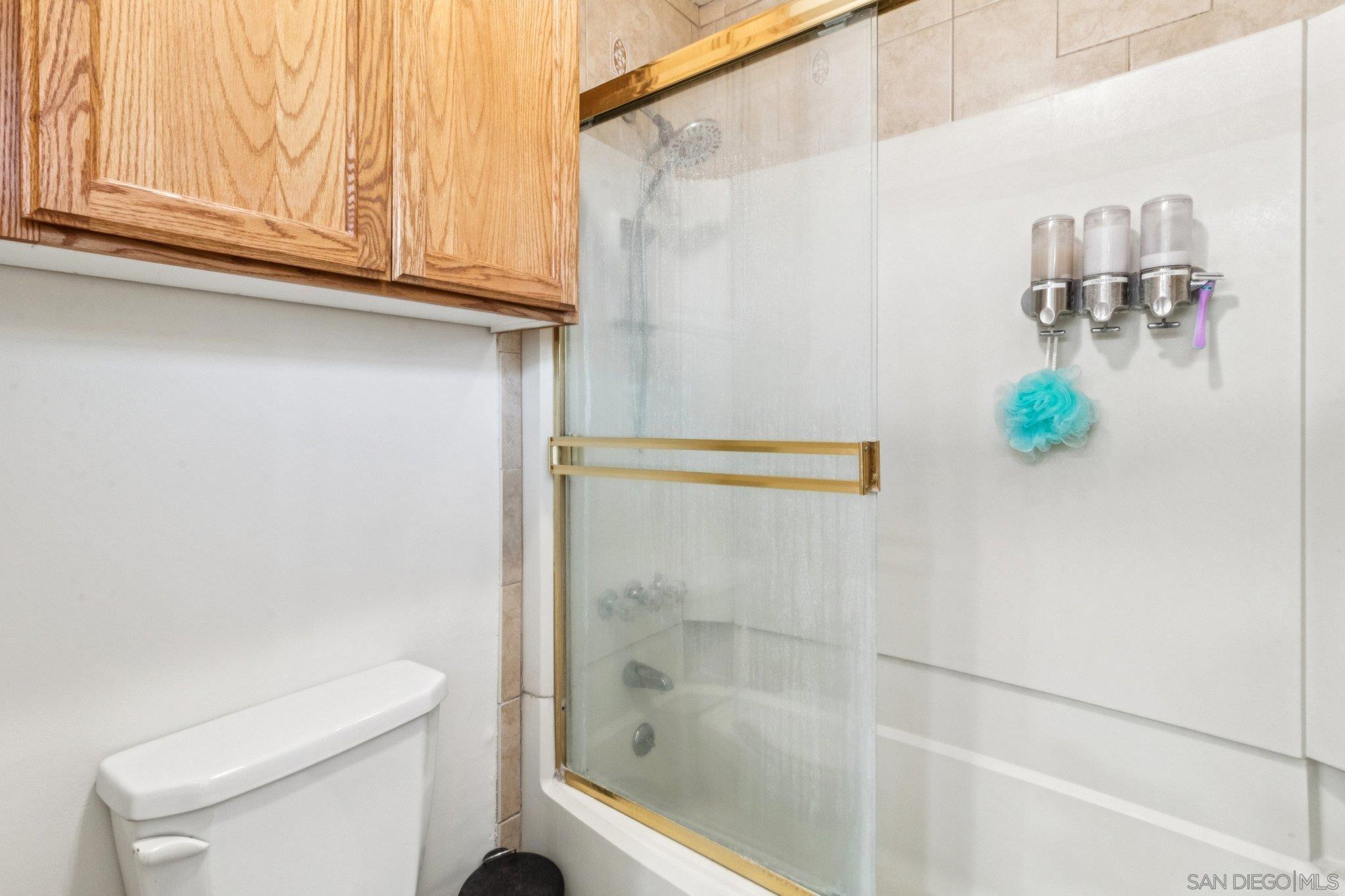 Detail Gallery Image 21 of 36 For 6233  Thorn, San Diego,  CA 92115 - 3 Beds | 2 Baths