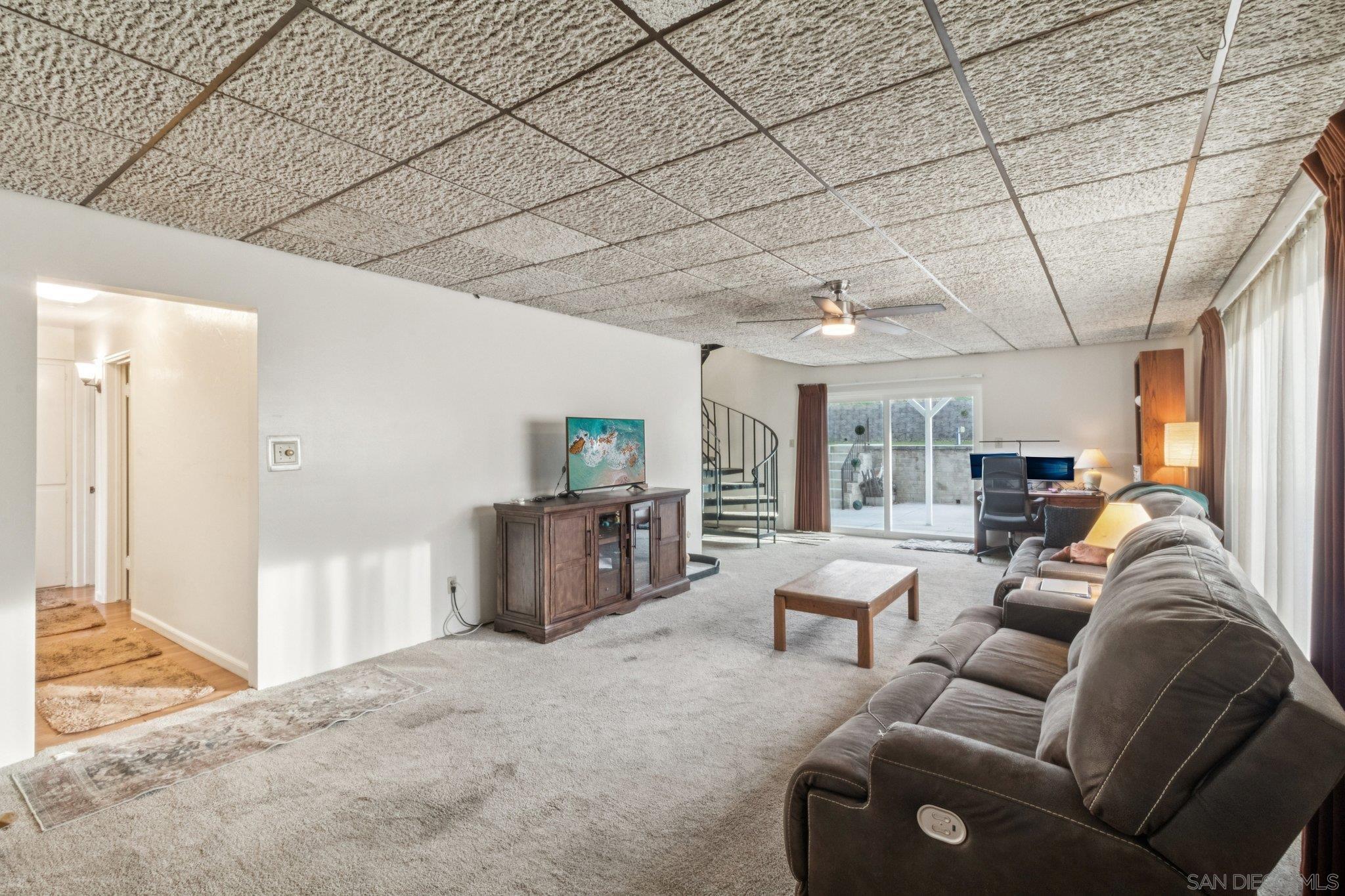 Detail Gallery Image 6 of 36 For 6233  Thorn, San Diego,  CA 92115 - 3 Beds | 2 Baths