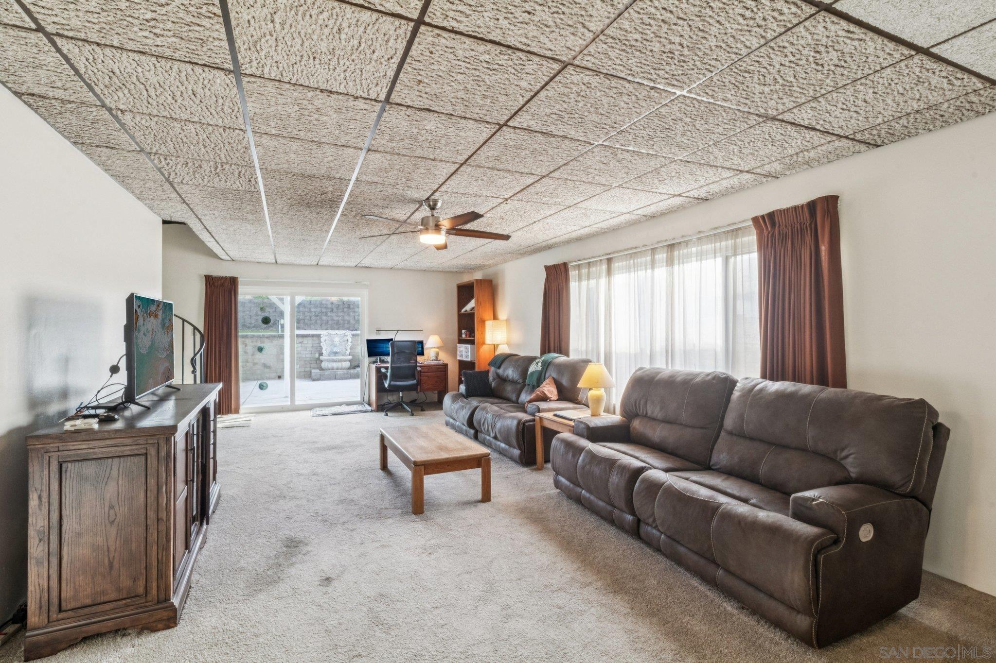 Detail Gallery Image 7 of 36 For 6233  Thorn, San Diego,  CA 92115 - 3 Beds | 2 Baths