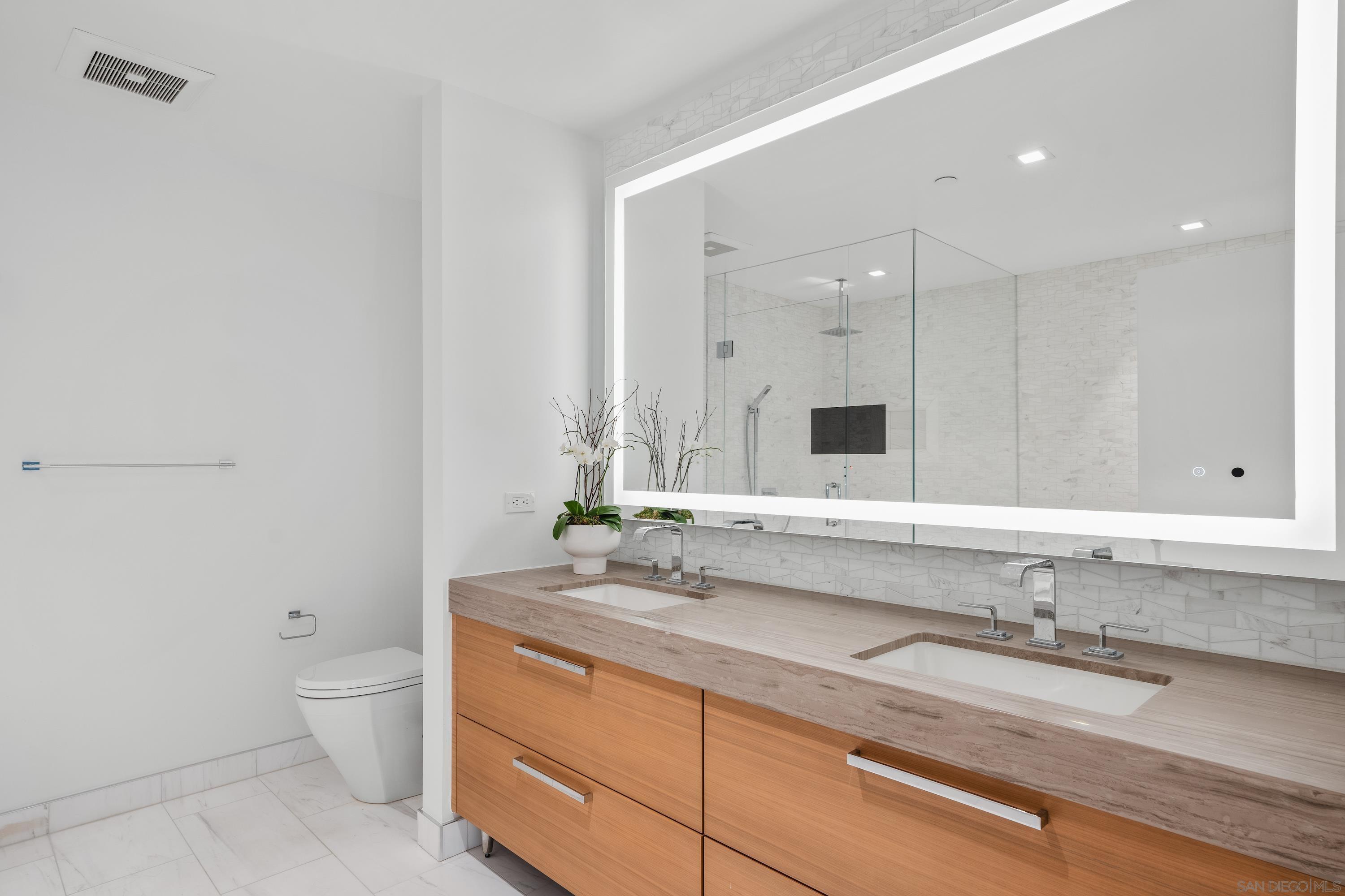 Detail Gallery Image 19 of 53 For 888 W E Street  2003, San Diego,  CA 92101 - 2 Beds | 2 Baths