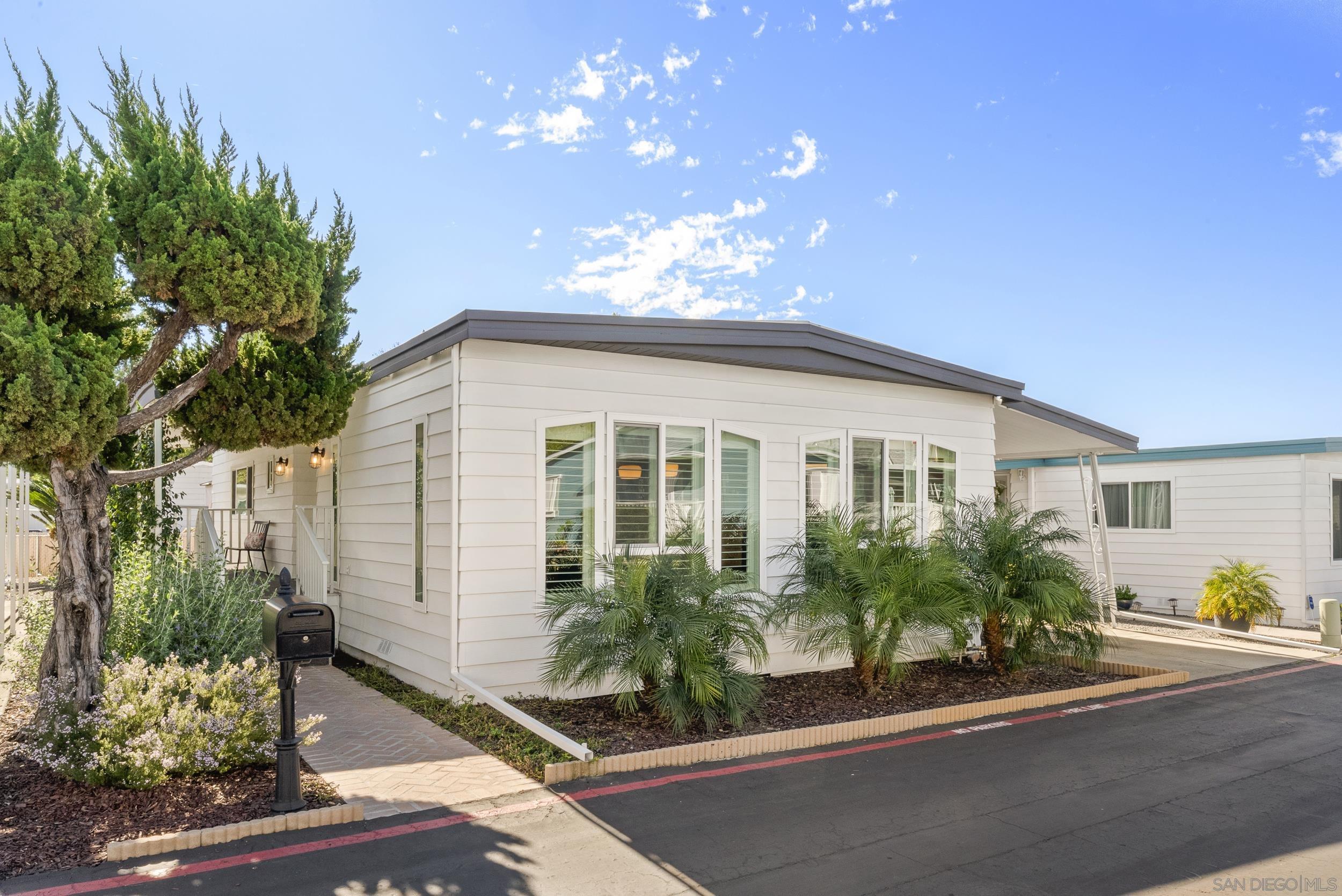 Front Image Thumbnail for SD260002198