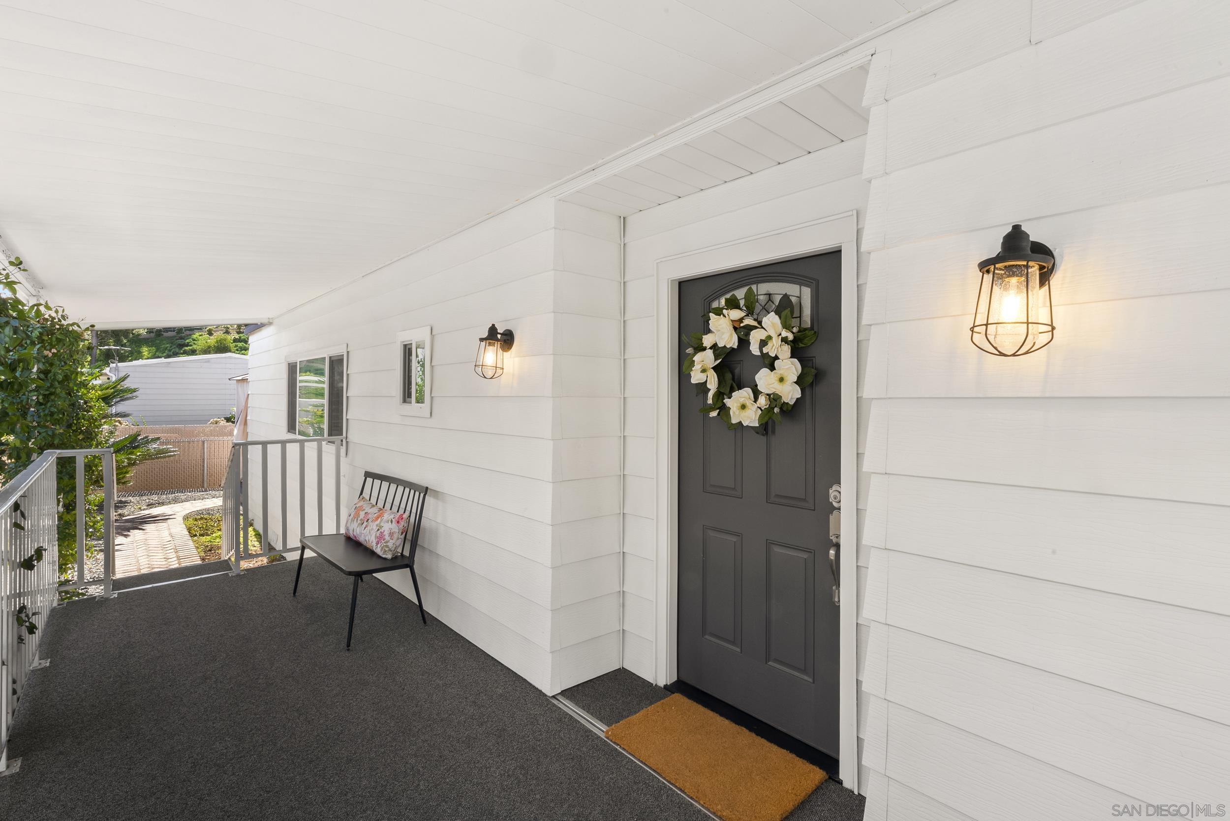 Detail Gallery Image 5 of 38 For 1401 W El Norte Pkwy  Spc 73,  San Marcos,  CA 92069 - 2 Beds | 2 Baths