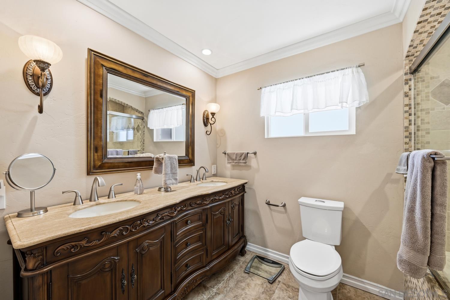 Detail Gallery Image 13 of 31 For 944  Hillhaven Rd, Escondido,  CA 92027 - 4 Beds | 2/1 Baths