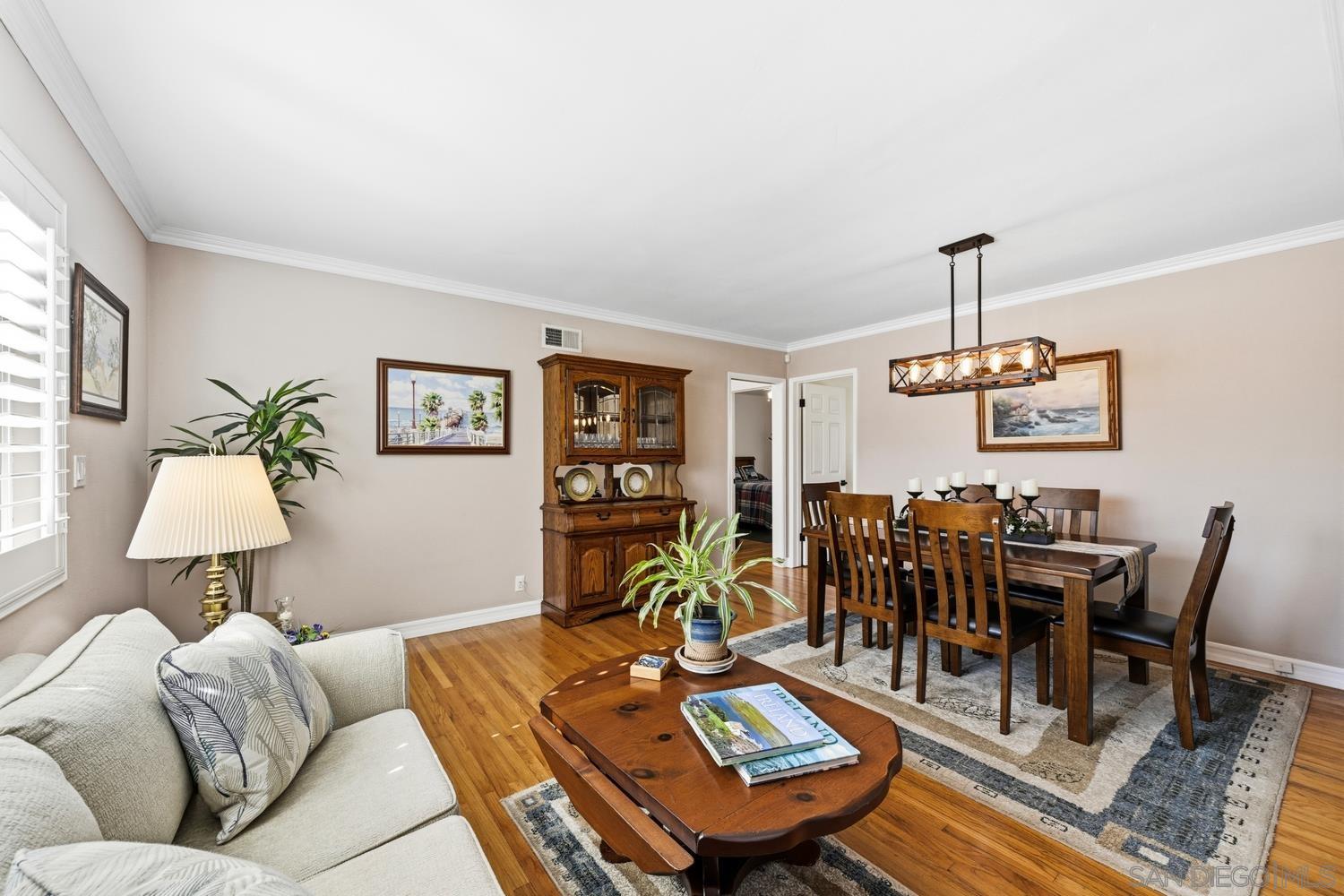 Detail Gallery Image 3 of 31 For 944  Hillhaven Rd, Escondido,  CA 92027 - 4 Beds | 2/1 Baths