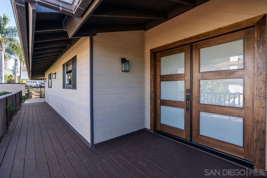 Detail Gallery Image 15 of 75 For 2606  Galicia Way, Carlsbad,  CA 92009 - 5 Beds | 3/1 Baths