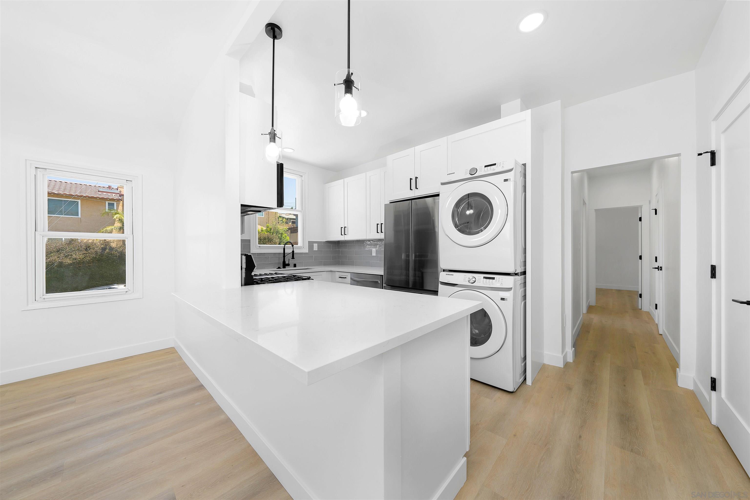 Detail Gallery Image 6 of 10 For 2265-71  Curlew St, San Diego,  CA 92101 - – Beds | – Baths