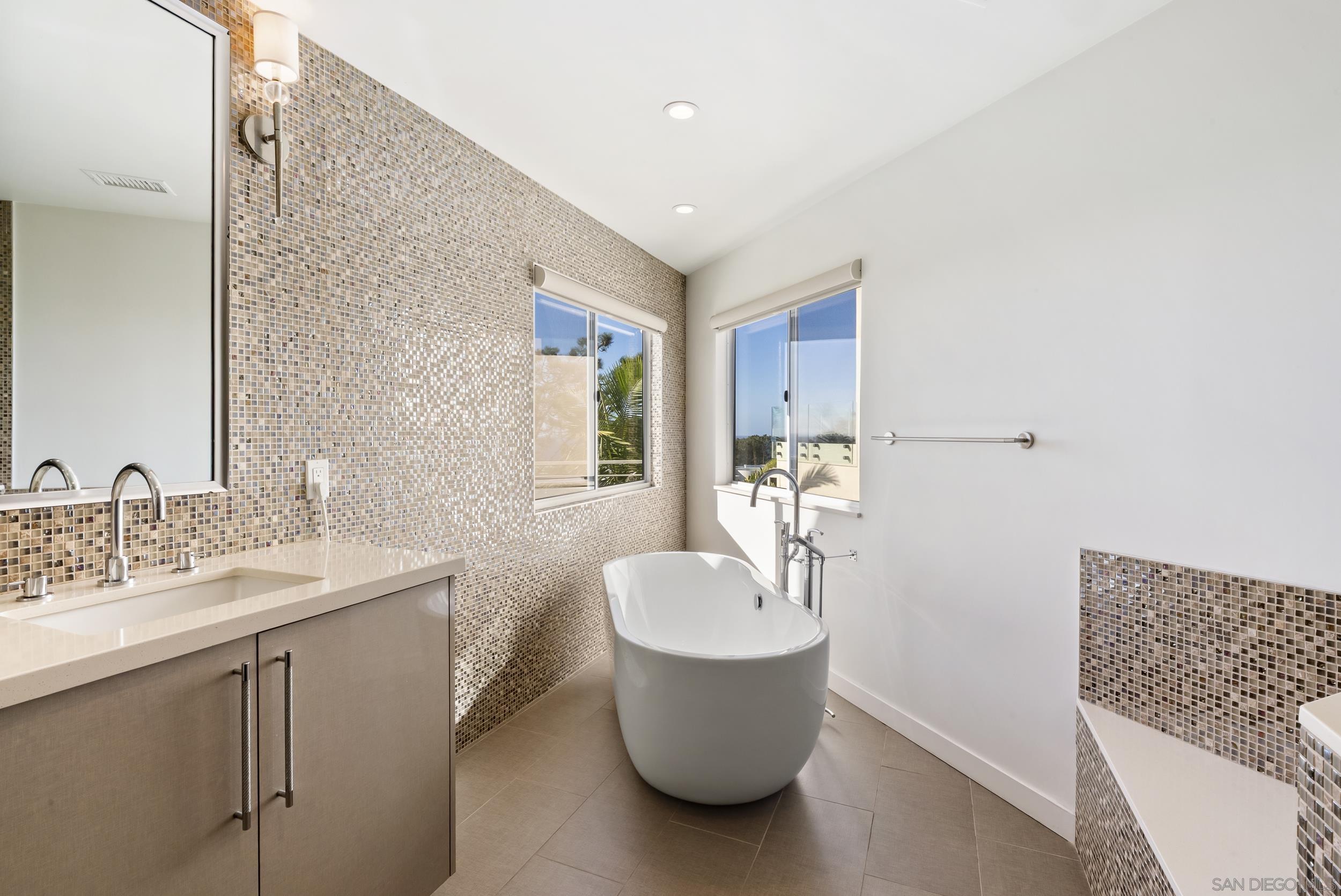Detail Gallery Image 26 of 57 For 13721  Pine Needles, Del Mar,  CA 92014 - 4 Beds | 4/1 Baths