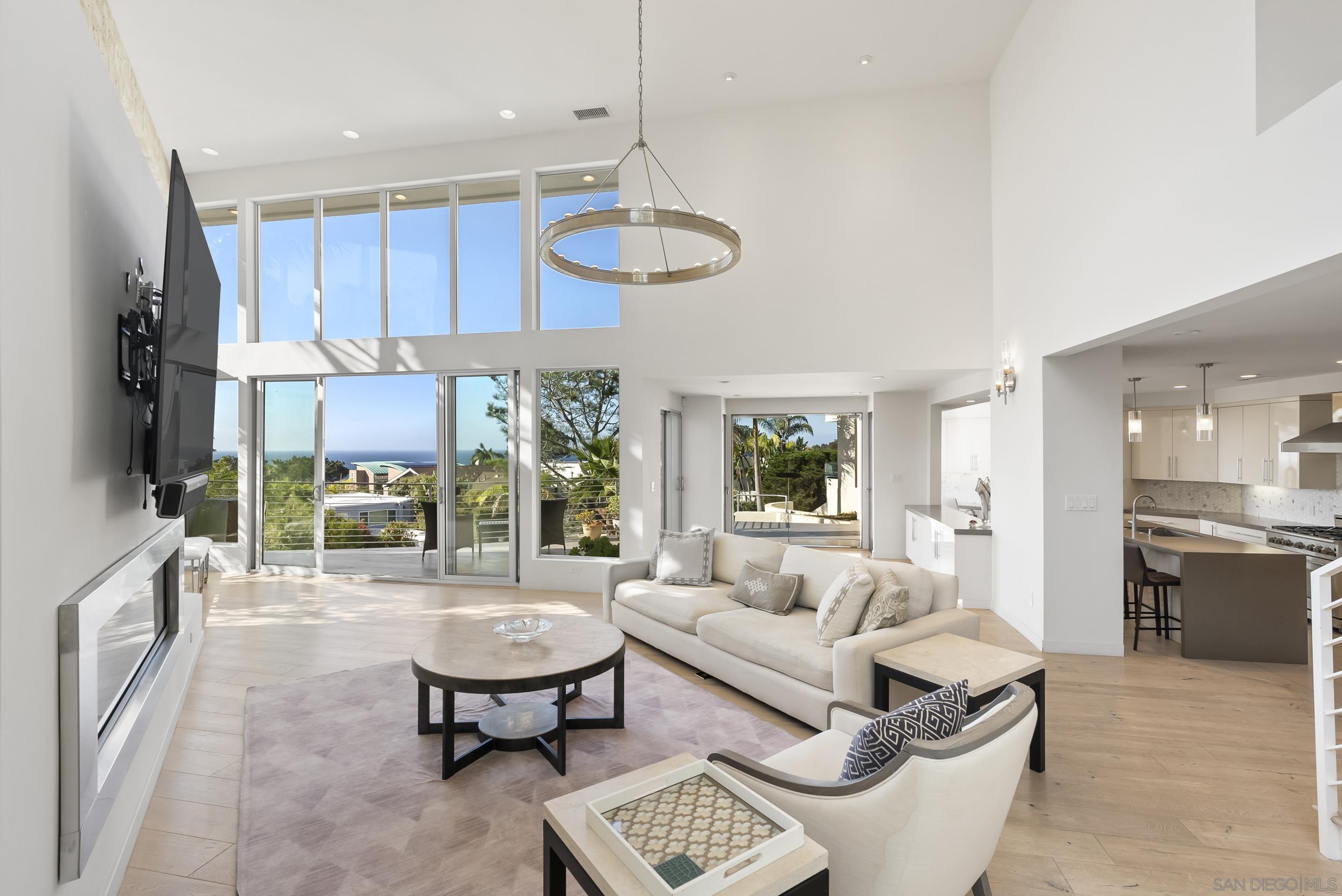 Detail Gallery Image 4 of 57 For 13721  Pine Needles, Del Mar,  CA 92014 - 4 Beds | 4/1 Baths