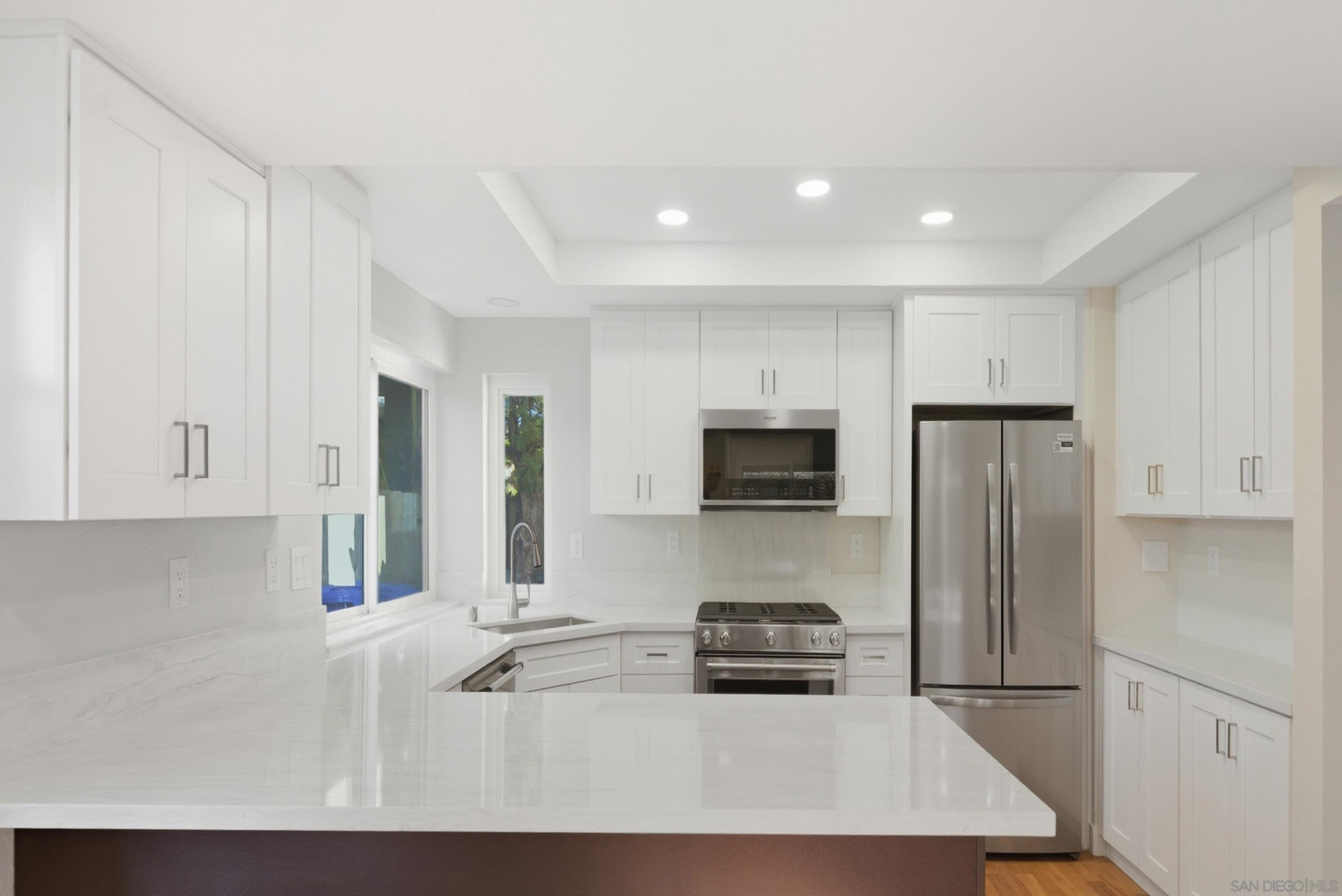 Detail Gallery Image 13 of 44 For 12959  Creek Park Dr, Poway,  CA 92064 - 4 Beds | 2/1 Baths