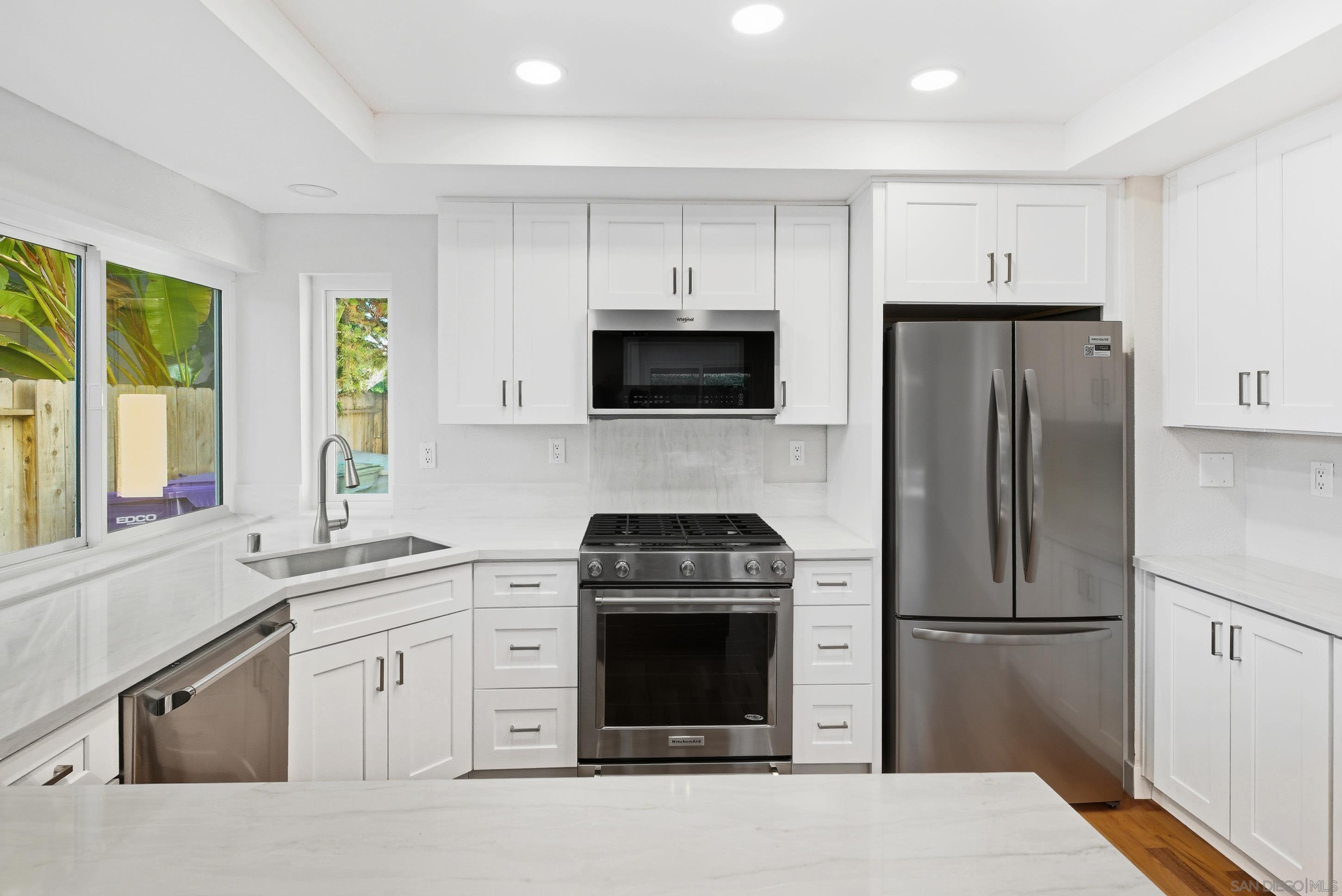 Detail Gallery Image 14 of 44 For 12959  Creek Park Dr, Poway,  CA 92064 - 4 Beds | 2/1 Baths