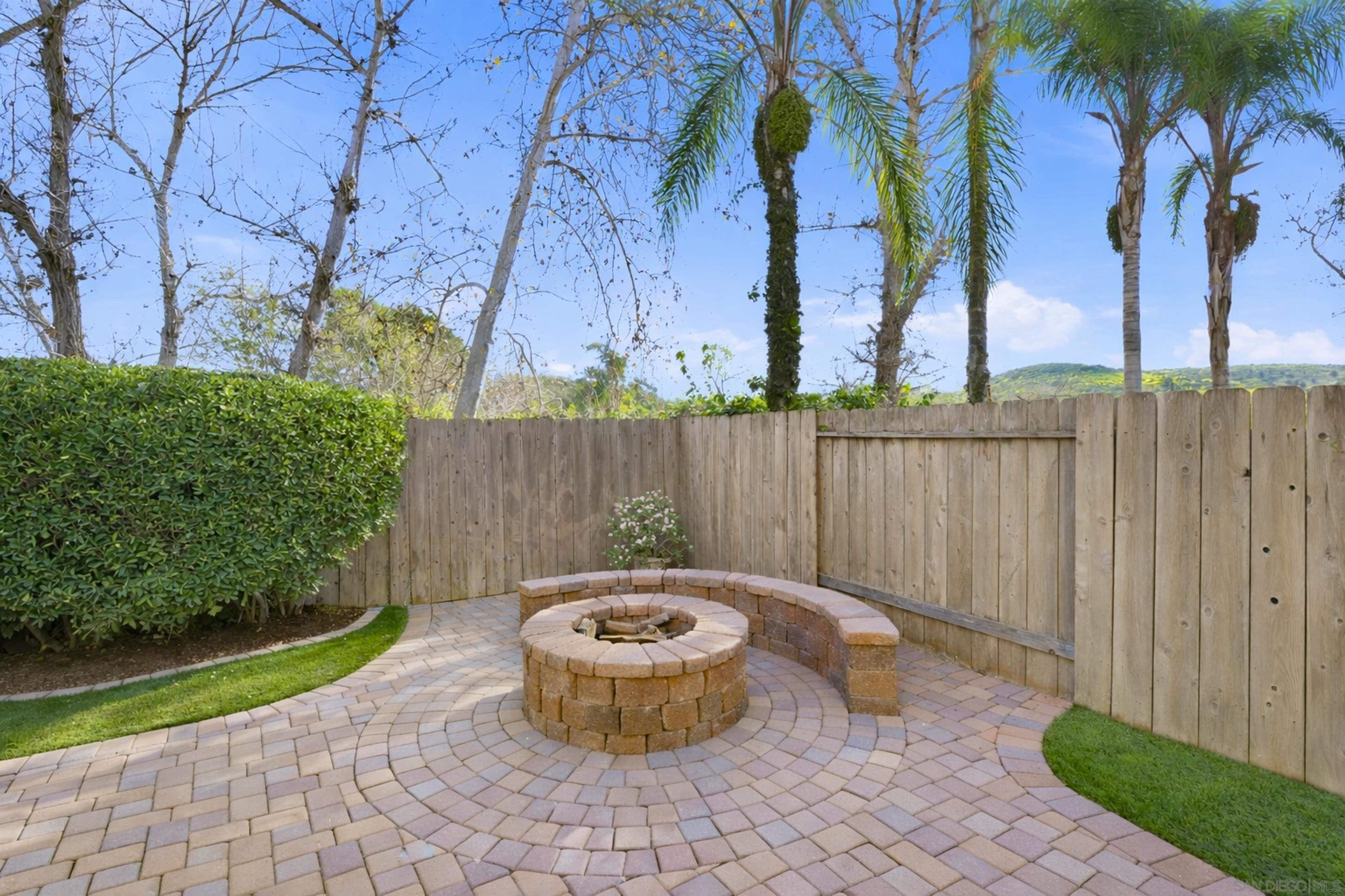 Detail Gallery Image 24 of 44 For 12959  Creek Park Dr, Poway,  CA 92064 - 4 Beds | 2/1 Baths