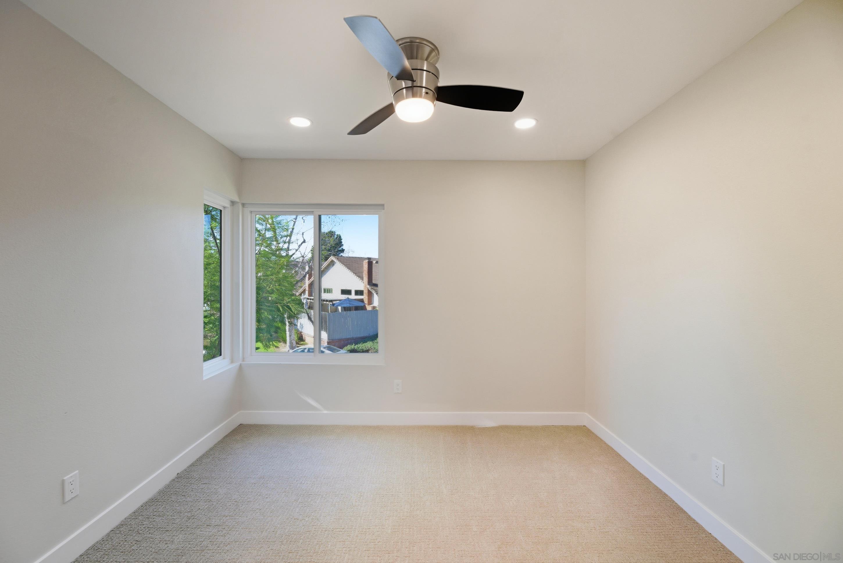 Detail Gallery Image 40 of 44 For 12959  Creek Park Dr, Poway,  CA 92064 - 4 Beds | 2/1 Baths