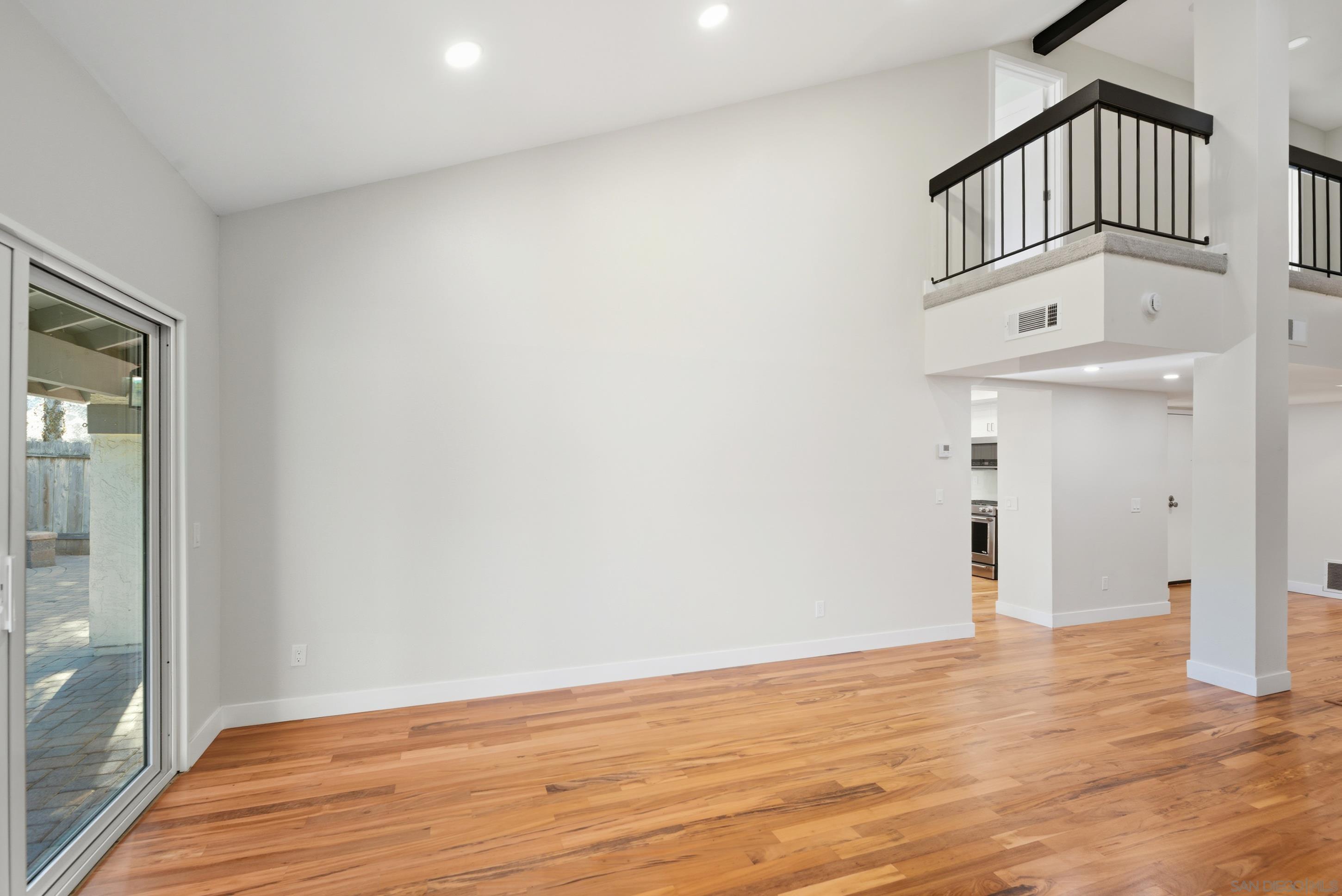 Detail Gallery Image 9 of 44 For 12959  Creek Park Dr, Poway,  CA 92064 - 4 Beds | 2/1 Baths