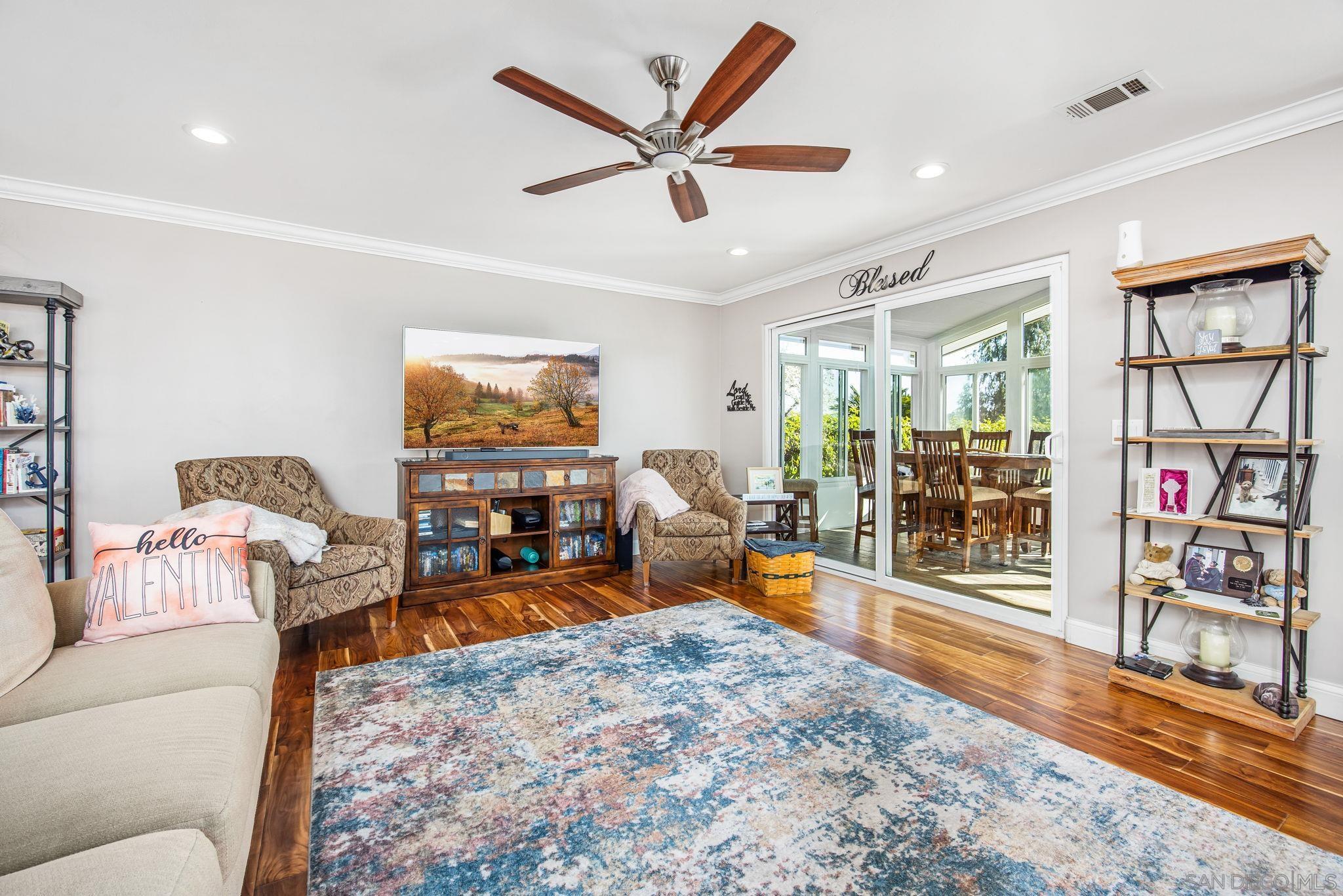 Detail Gallery Image 13 of 39 For 9139  Inverness Rd, Santee,  CA 92071 - 3 Beds | 2 Baths