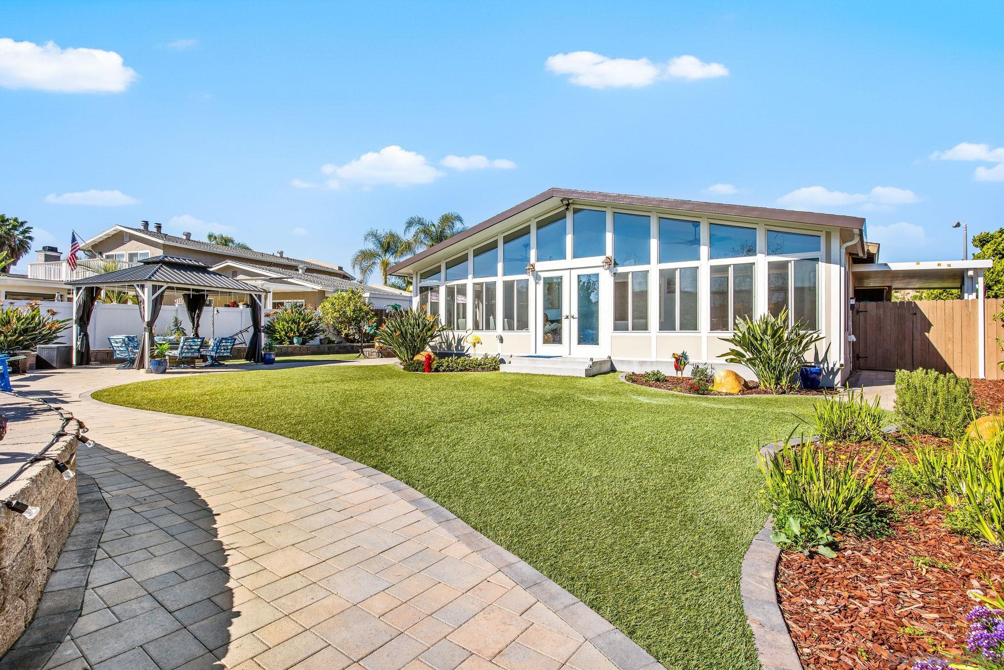 Detail Gallery Image 5 of 39 For 9139  Inverness Rd, Santee,  CA 92071 - 3 Beds | 2 Baths