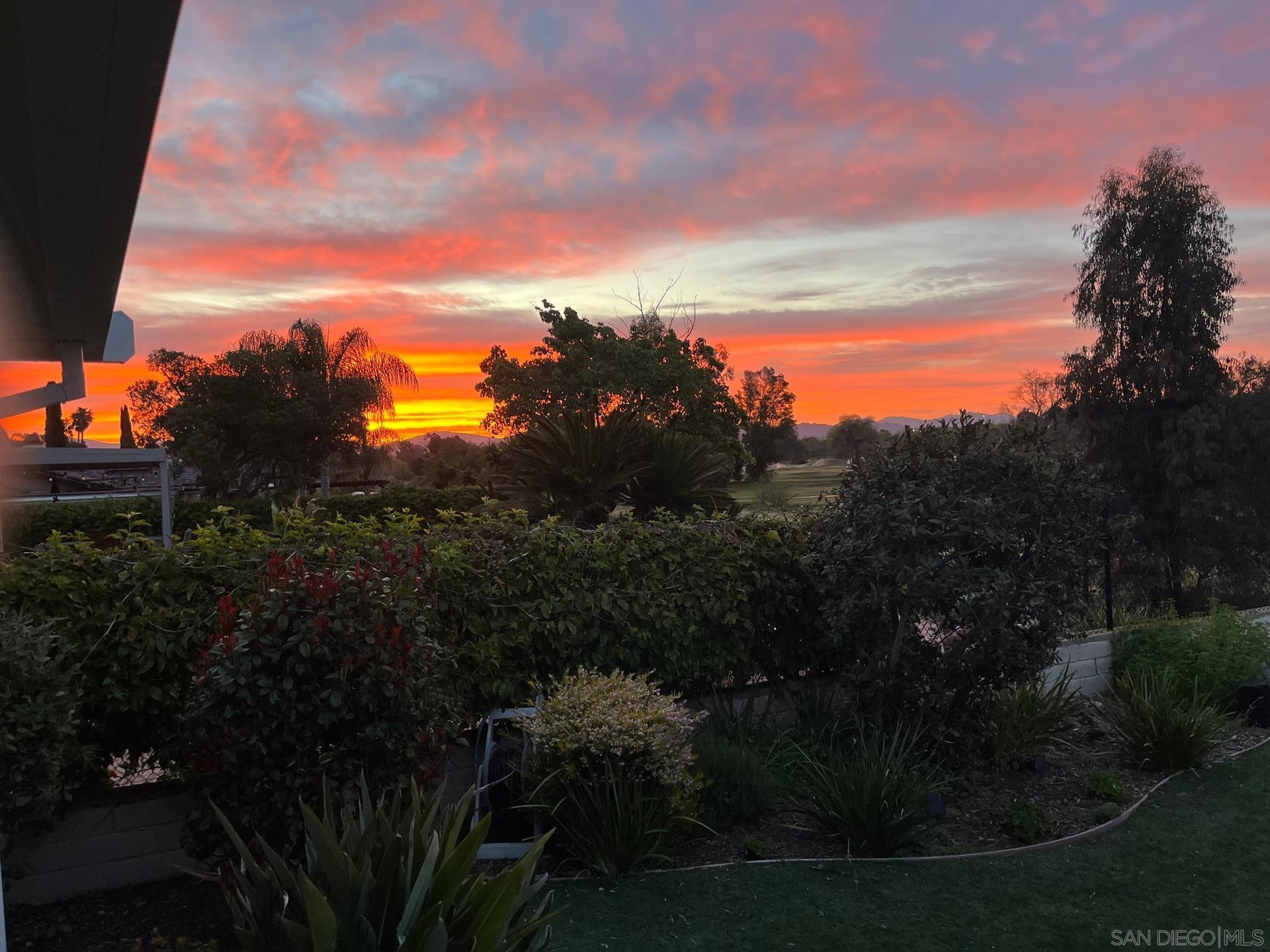 Detail Gallery Image 6 of 39 For 9139  Inverness Rd, Santee,  CA 92071 - 3 Beds | 2 Baths