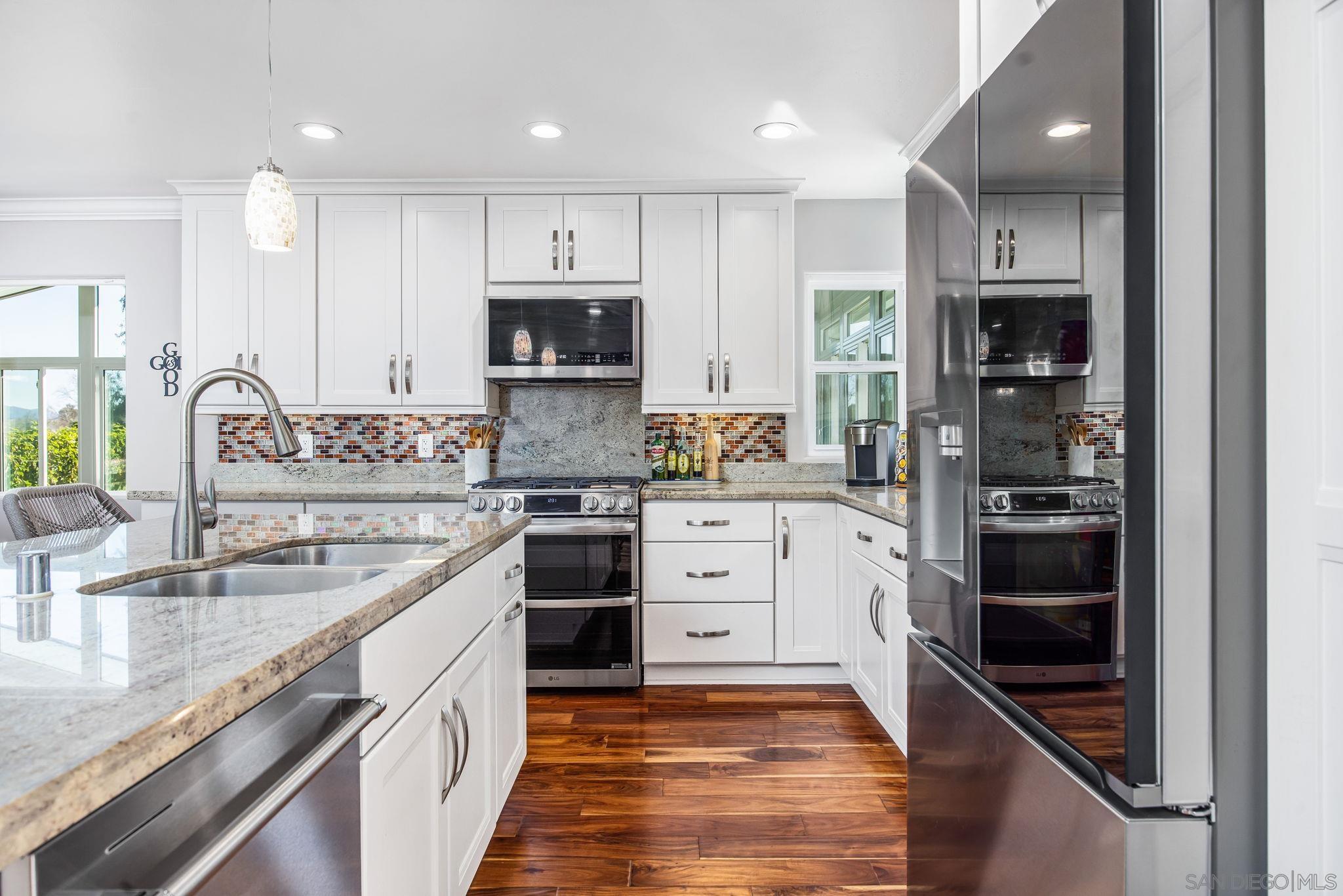 Detail Gallery Image 9 of 39 For 9139  Inverness Rd, Santee,  CA 92071 - 3 Beds | 2 Baths