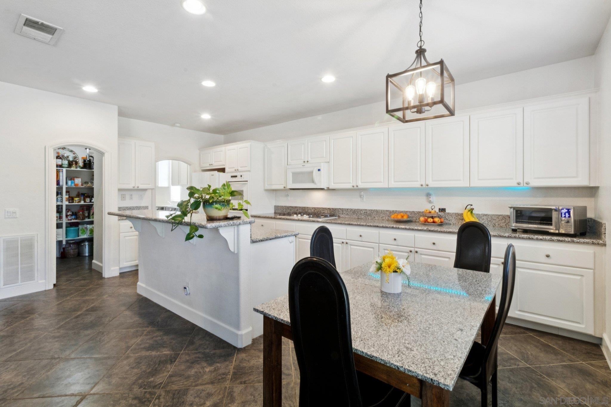 Detail Gallery Image 17 of 49 For 1234  Old Janal Ranch Rd, Chula Vista,  CA 91915 - 4 Beds | 2/1 Baths