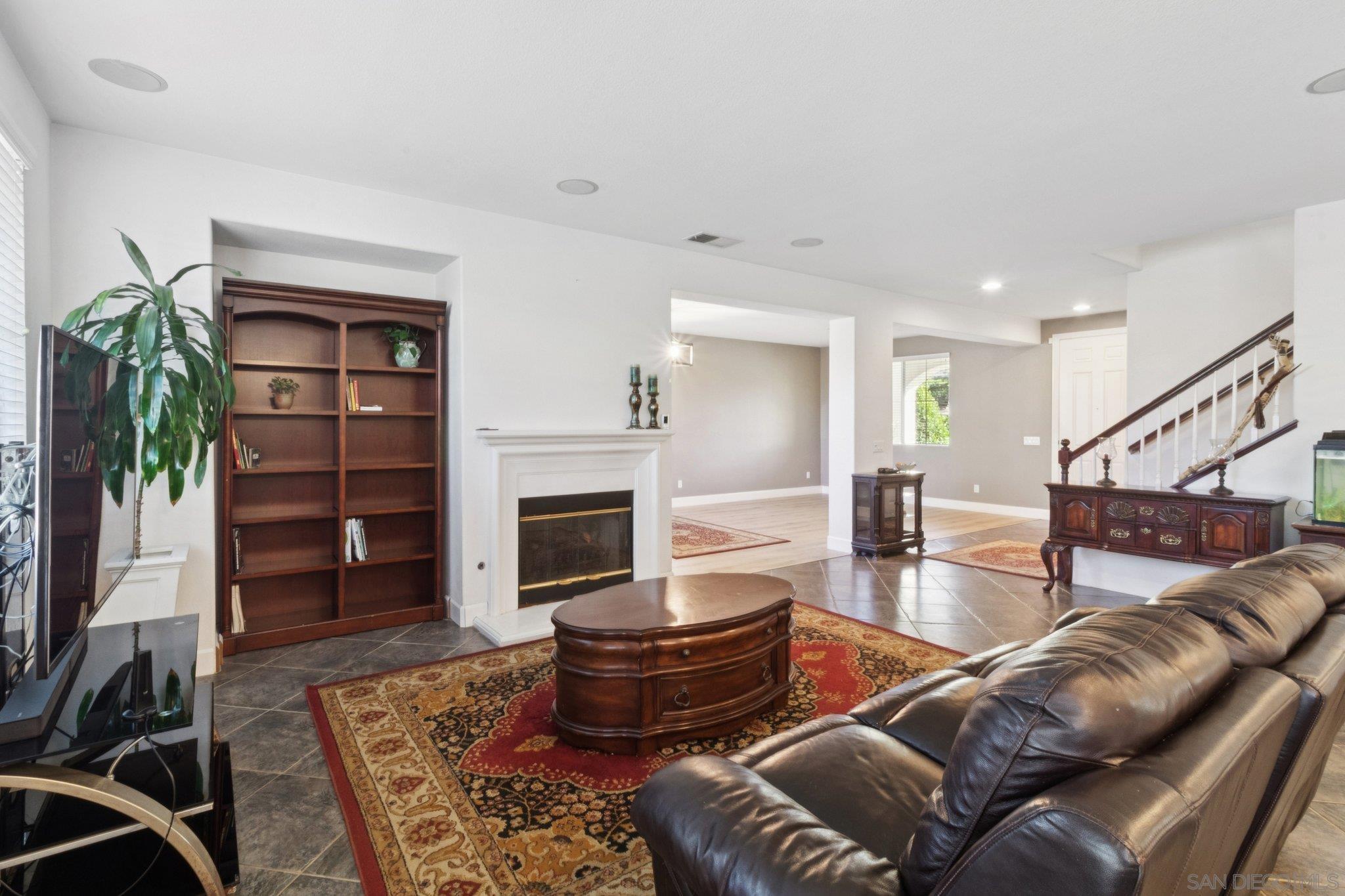 Detail Gallery Image 3 of 49 For 1234  Old Janal Ranch Rd, Chula Vista,  CA 91915 - 4 Beds | 2/1 Baths