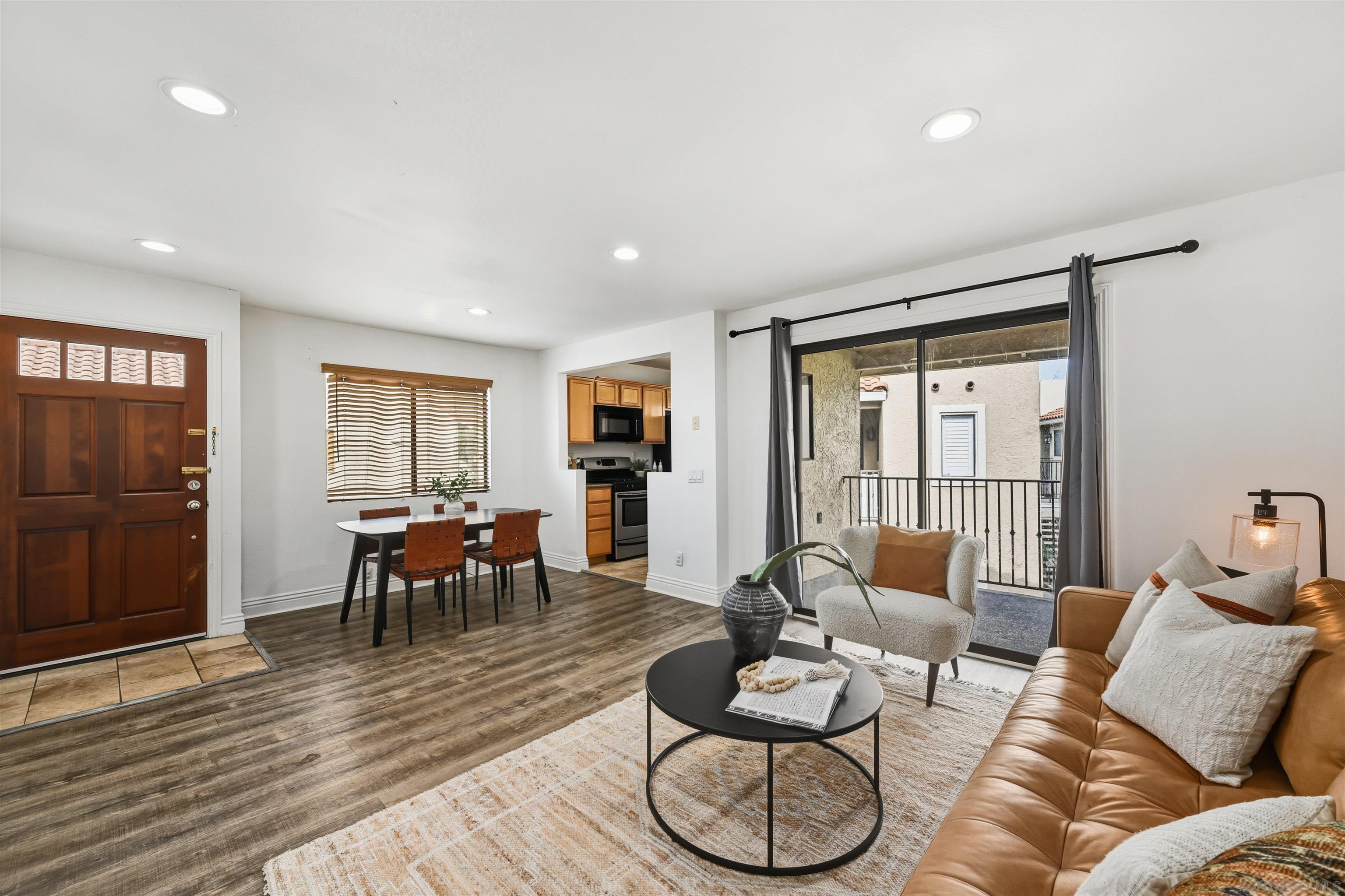 Front Image Thumbnail for SD260002209