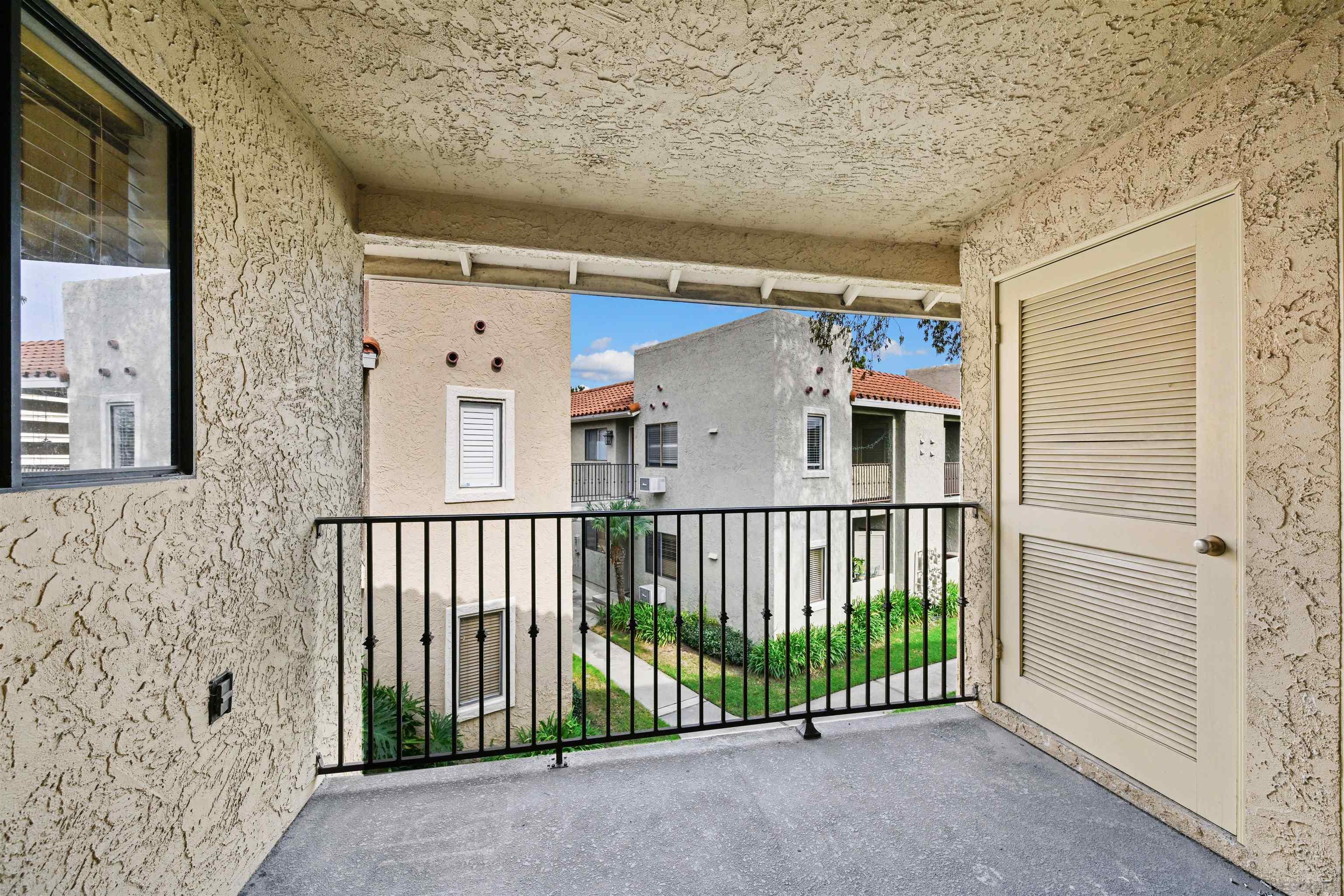 Detail Gallery Image 12 of 20 For 8223  Jade Coast Rd  #118,  San Diego,  CA 92126 - 2 Beds | 2 Baths