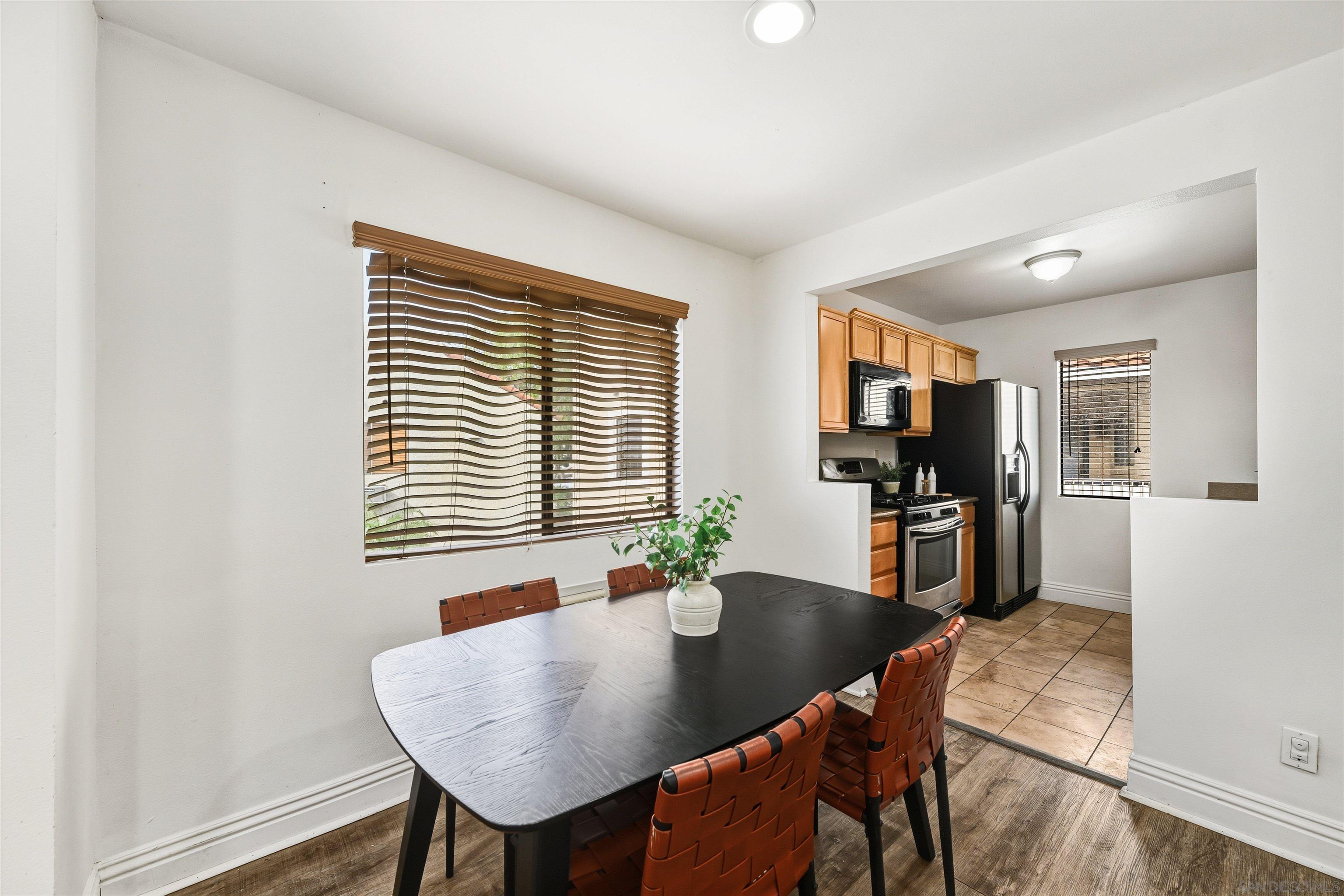 Detail Gallery Image 7 of 20 For 8223  Jade Coast Rd  #118,  San Diego,  CA 92126 - 2 Beds | 2 Baths