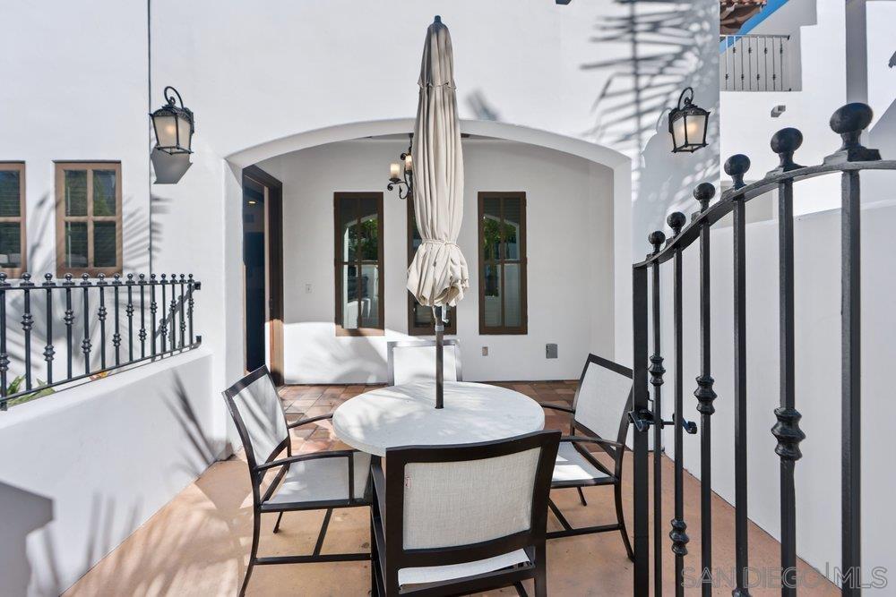 Detail Gallery Image 11 of 13 For 7319  Estrella De Mar Rd 10, Carlsbad,  CA 92009 - 2 Beds | 3 Baths