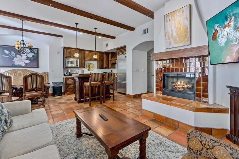 Detail Gallery Image 3 of 13 For 7319  Estrella De Mar Rd 10, Carlsbad,  CA 92009 - 2 Beds | 3 Baths