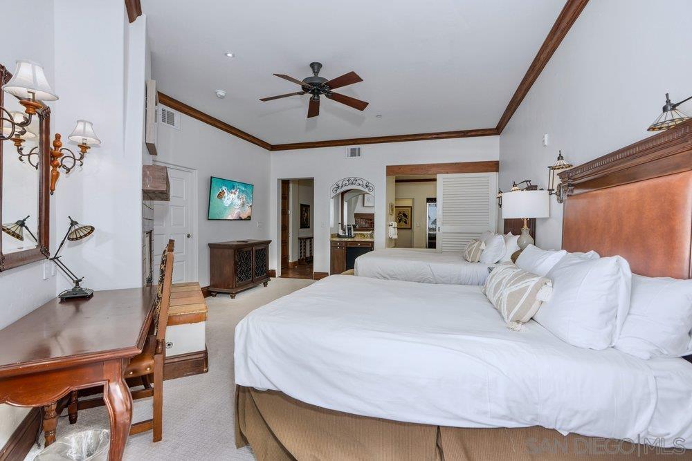 Detail Gallery Image 8 of 13 For 7319  Estrella De Mar Rd 10, Carlsbad,  CA 92009 - 2 Beds | 3 Baths