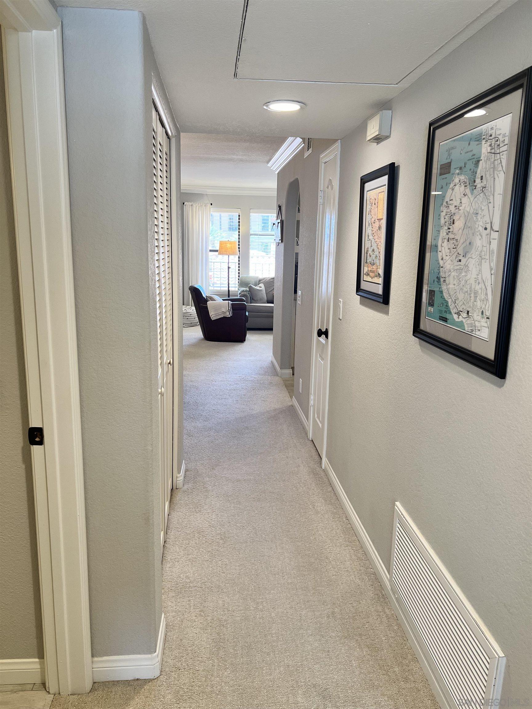 Detail Gallery Image 11 of 29 For 7757  Eads  B4, La Jolla,  CA 92037 - 2 Beds | 2 Baths