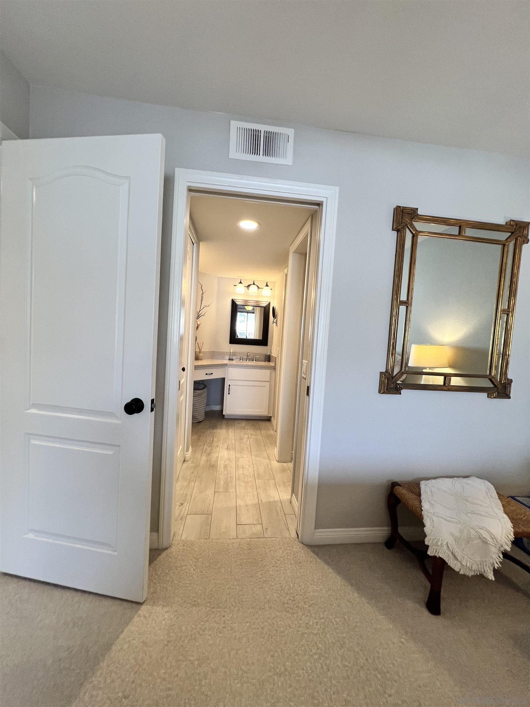 Detail Gallery Image 18 of 29 For 7757  Eads  B4, La Jolla,  CA 92037 - 2 Beds | 2 Baths