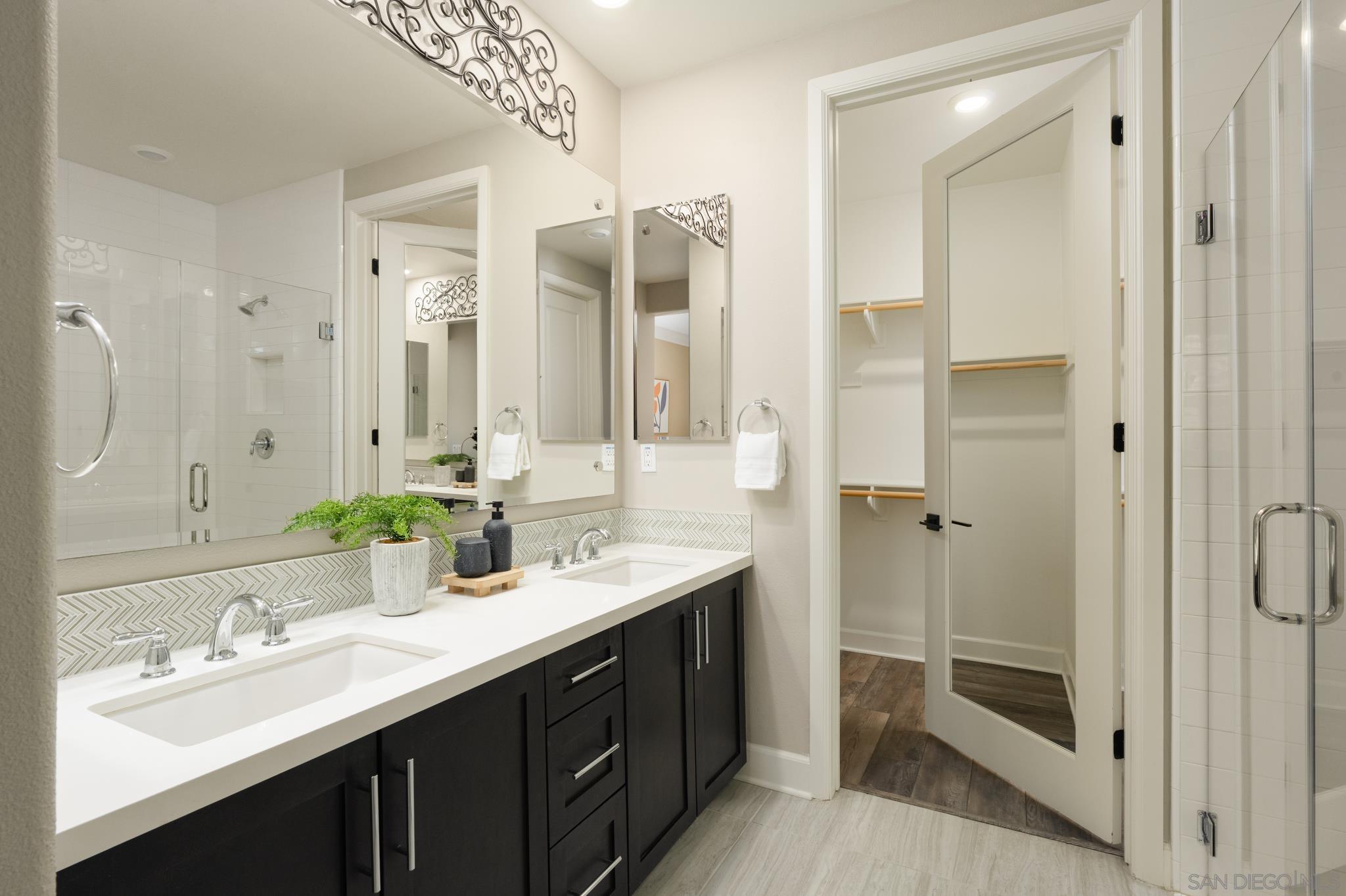 Detail Gallery Image 17 of 38 For 16750  Coyote Bush Dr  #31,  San Diego,  CA 92127 - 2 Beds | 2/1 Baths