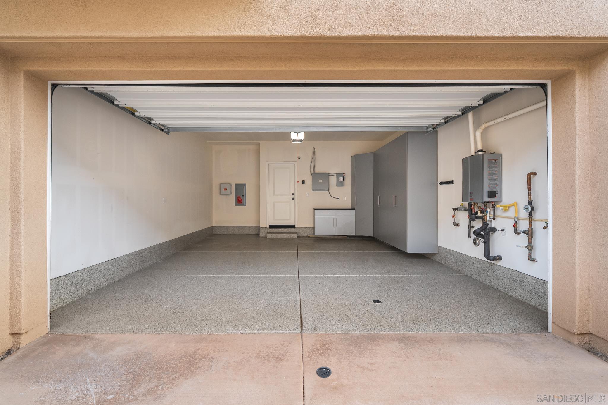 Detail Gallery Image 25 of 38 For 16750  Coyote Bush Dr  #31,  San Diego,  CA 92127 - 2 Beds | 2/1 Baths