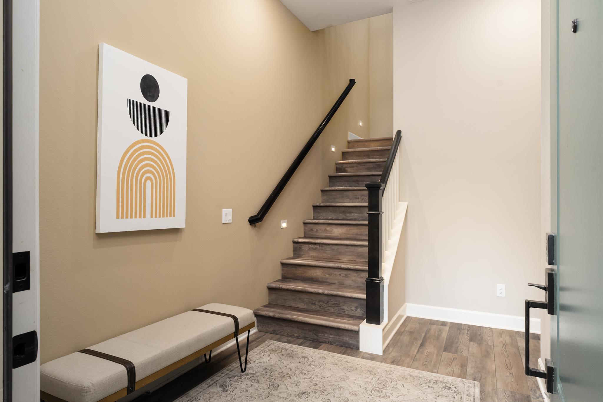 Detail Gallery Image 4 of 38 For 16750  Coyote Bush Dr  #31,  San Diego,  CA 92127 - 2 Beds | 2/1 Baths