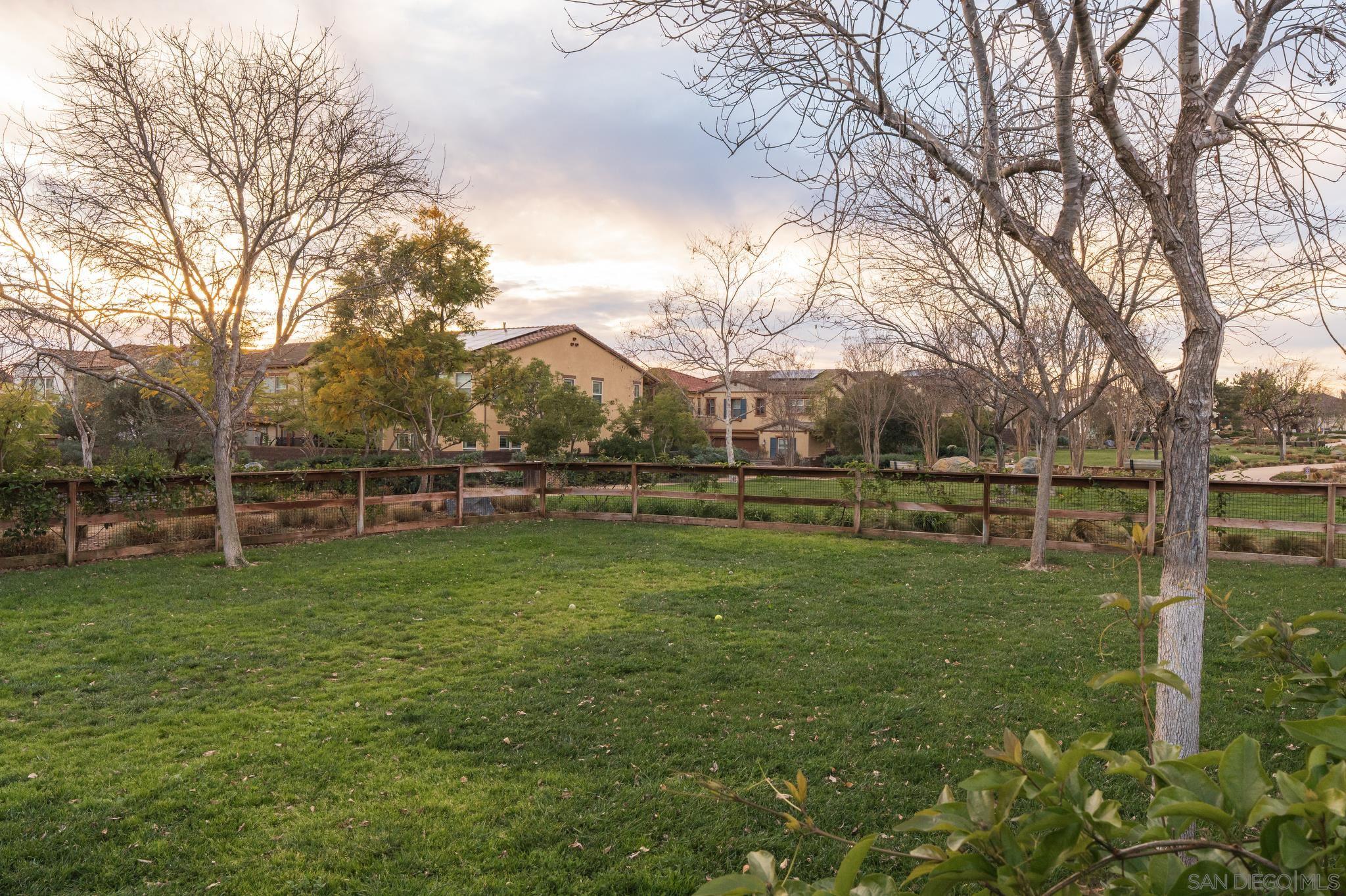 Detail Gallery Image 35 of 38 For 16750  Coyote Bush Dr  #31,  San Diego,  CA 92127 - 2 Beds | 2/1 Baths