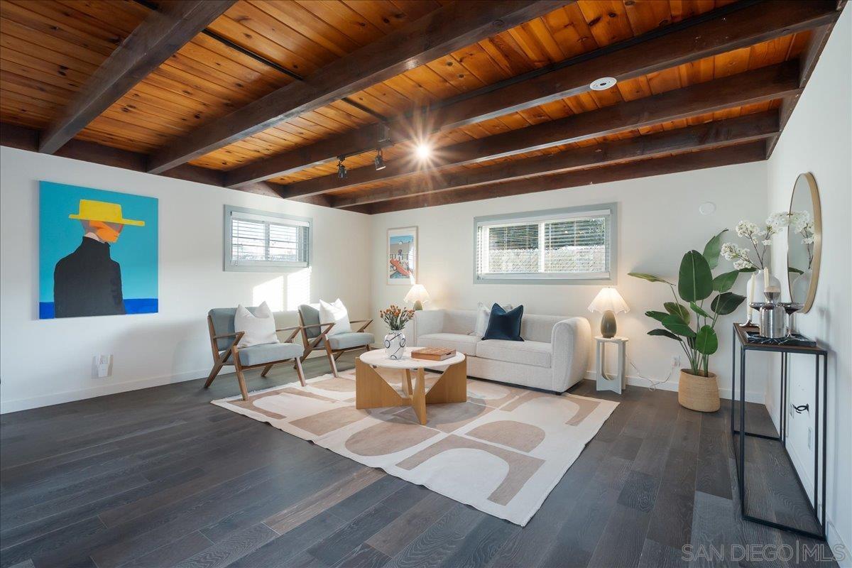 Detail Gallery Image 11 of 22 For 941  8th St, Imperial Beach,  CA 91932 - 3 Beds | 2 Baths