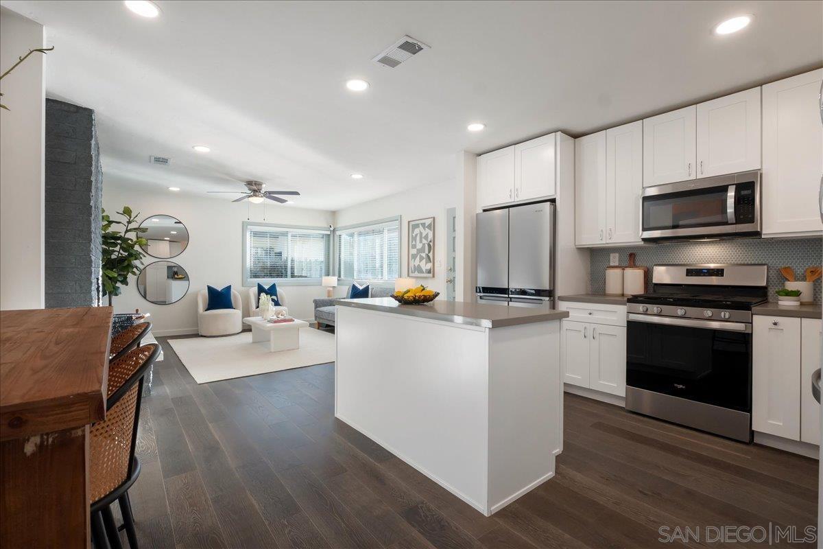 Detail Gallery Image 7 of 22 For 941  8th St, Imperial Beach,  CA 91932 - 3 Beds | 2 Baths