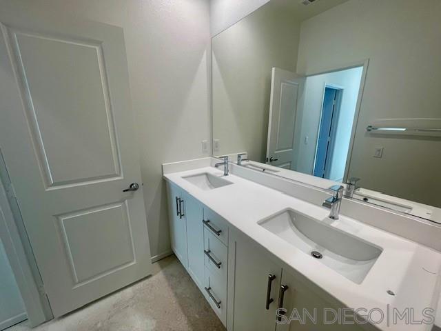 Detail Gallery Image 6 of 21 For 7821  Cypress Drive, Santee,  CA 92071 - 3 Beds | 2/1 Baths